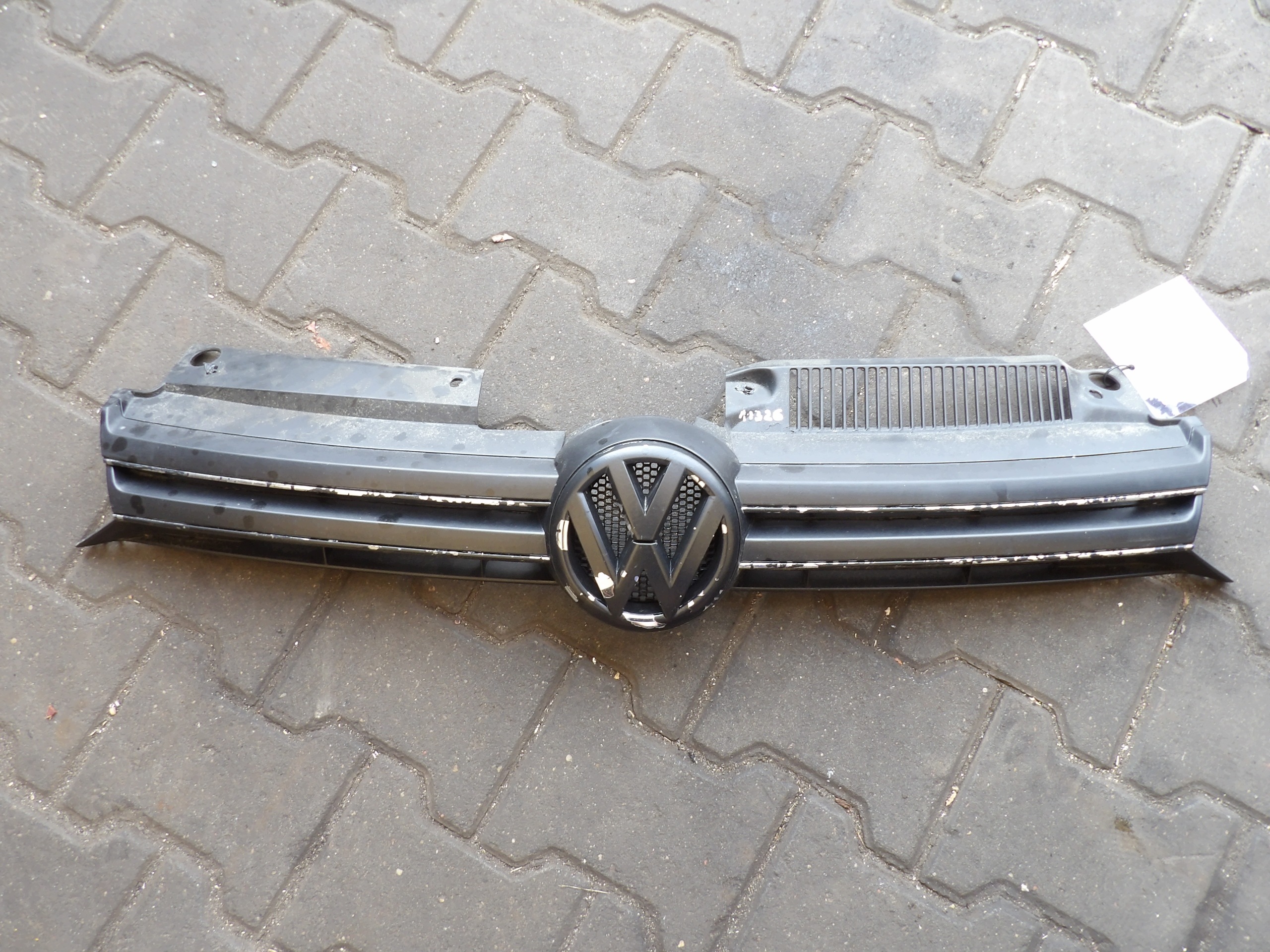 VW Golf VI 1,4 TSI maska