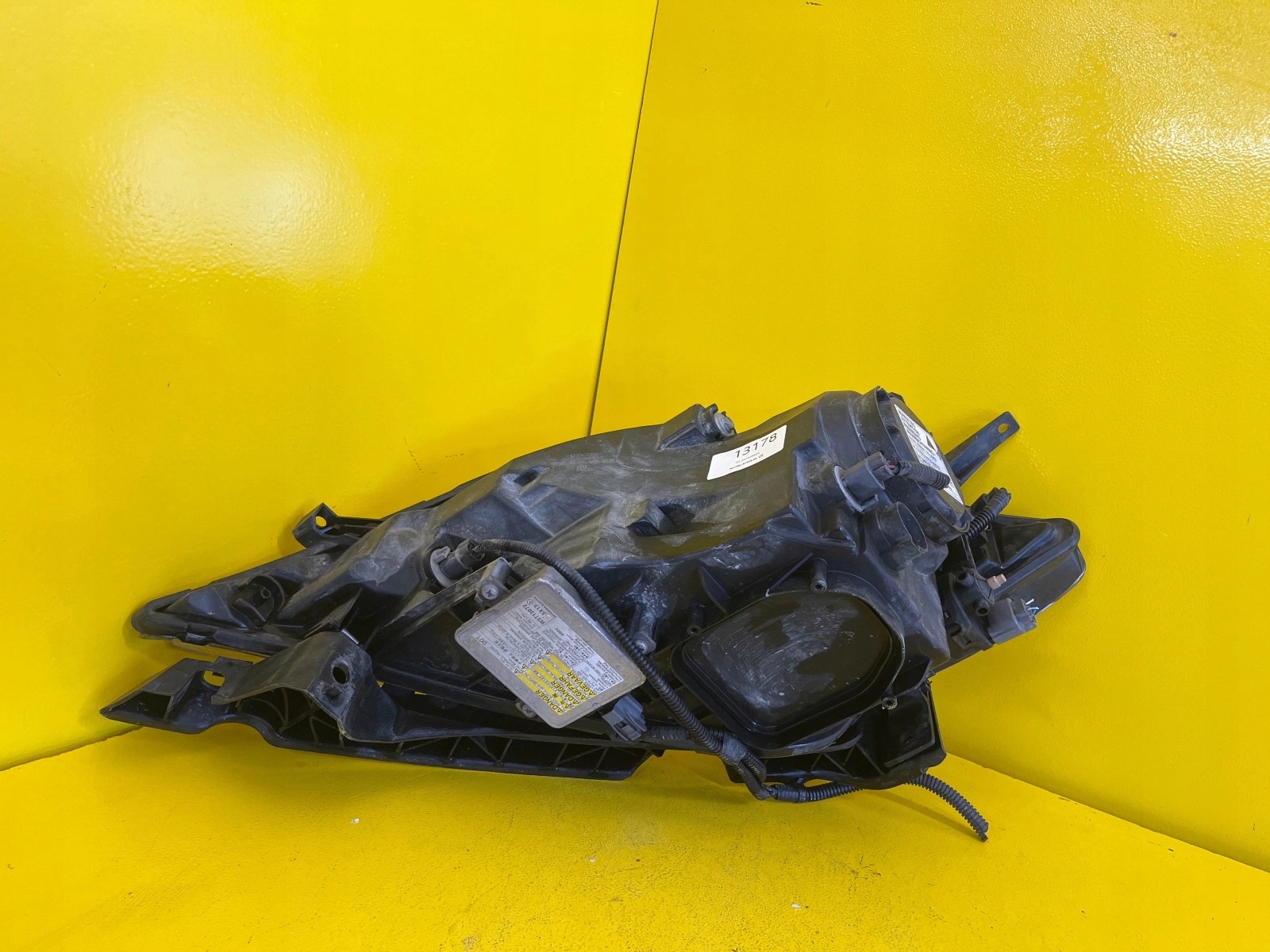 light right HONDA FRV FR-V XENON