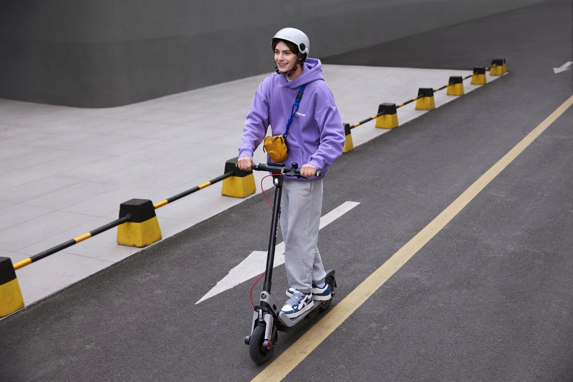 Elektrinis paspirtukas SEGWAY E3 Pro D 55 km 800 W amortizacija 10"