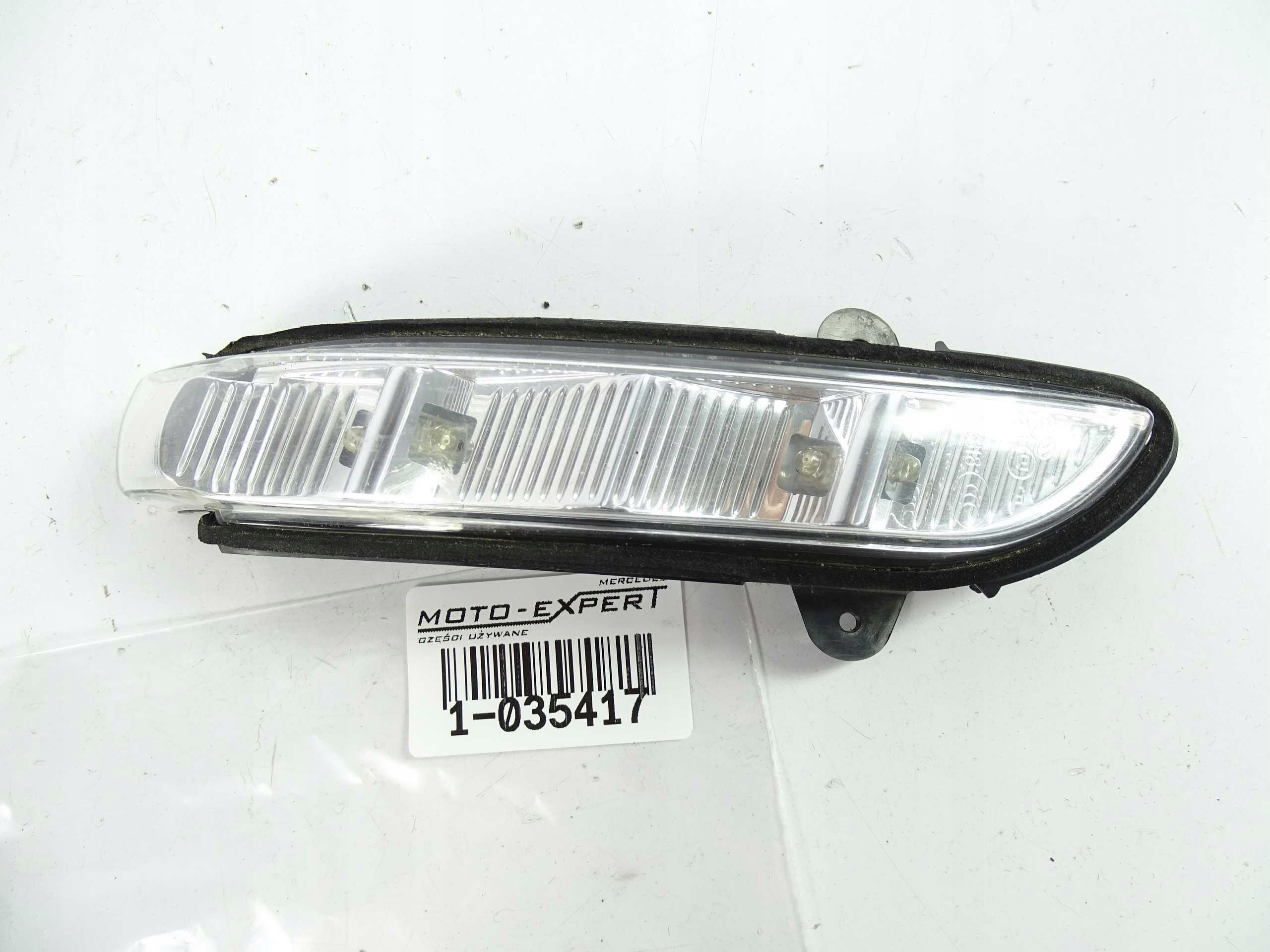 A2218100176 - Mercedes S Class W221 покажчик повороту дзеркала л