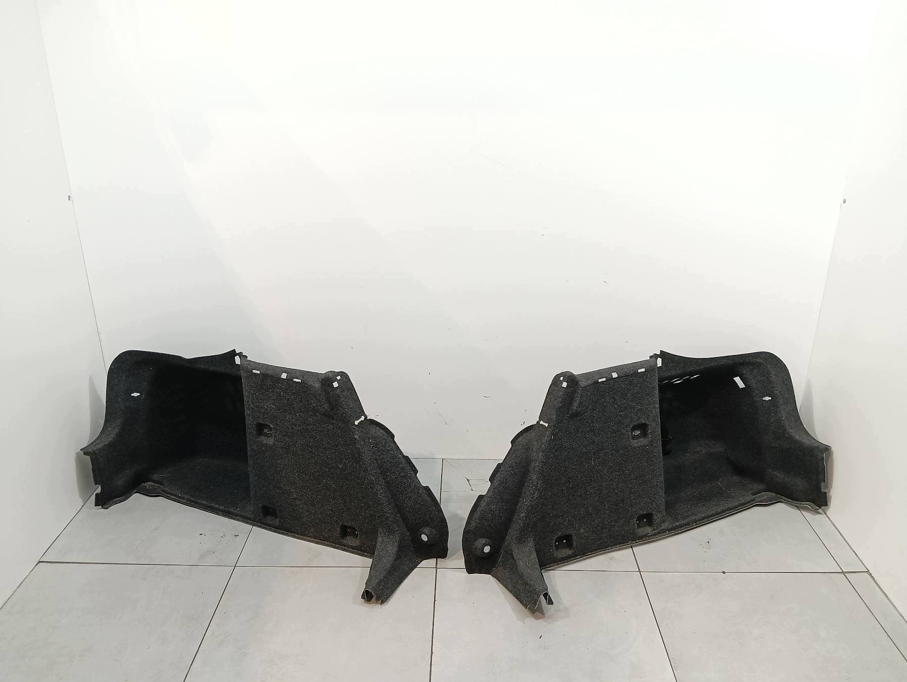 upholstery side right left rear part boot HB KPL Skoda Octavia III