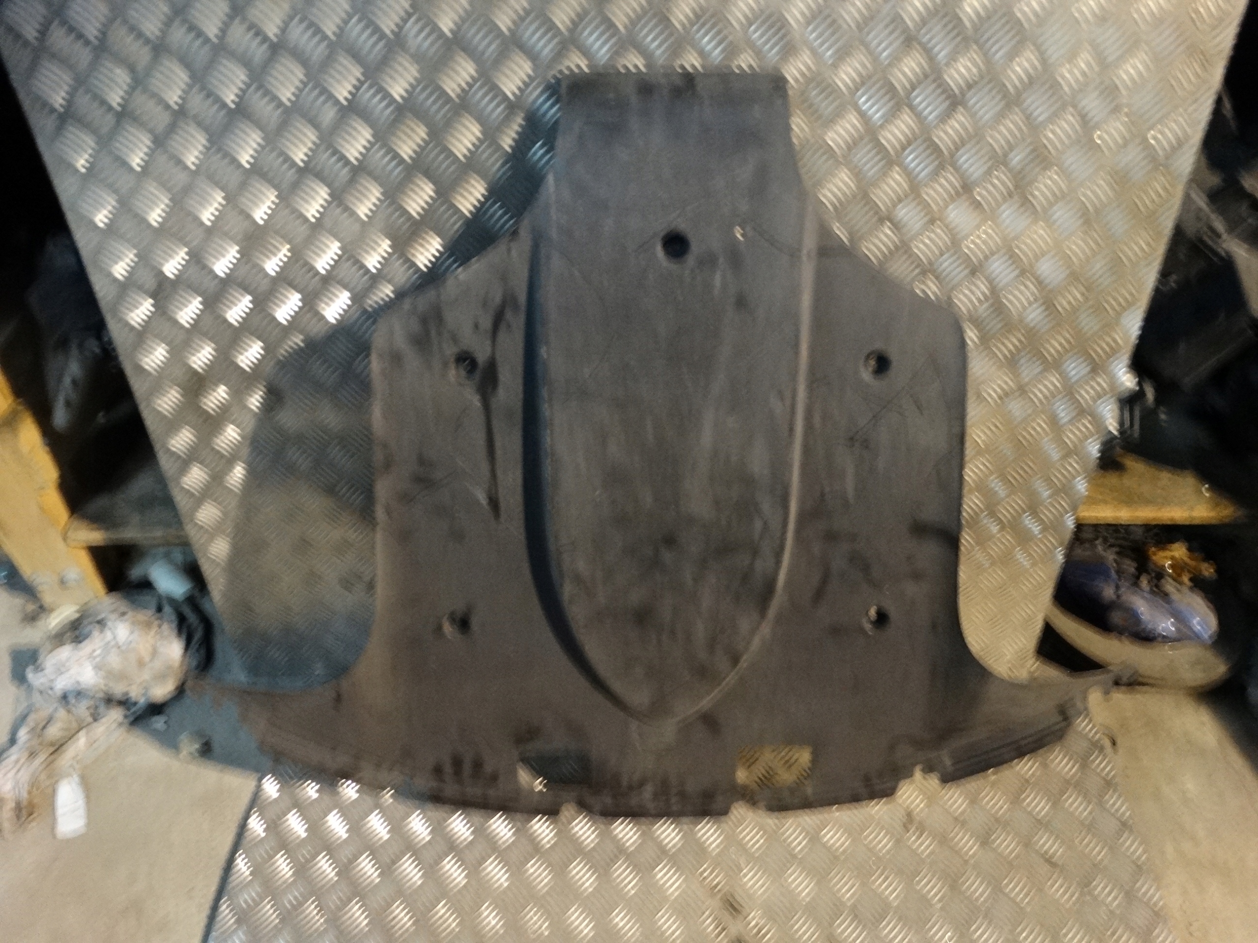 IDEALNA Blende Abdeckung Unterfahrschutz heck BENTLEY GT GTC SPEED 1 9