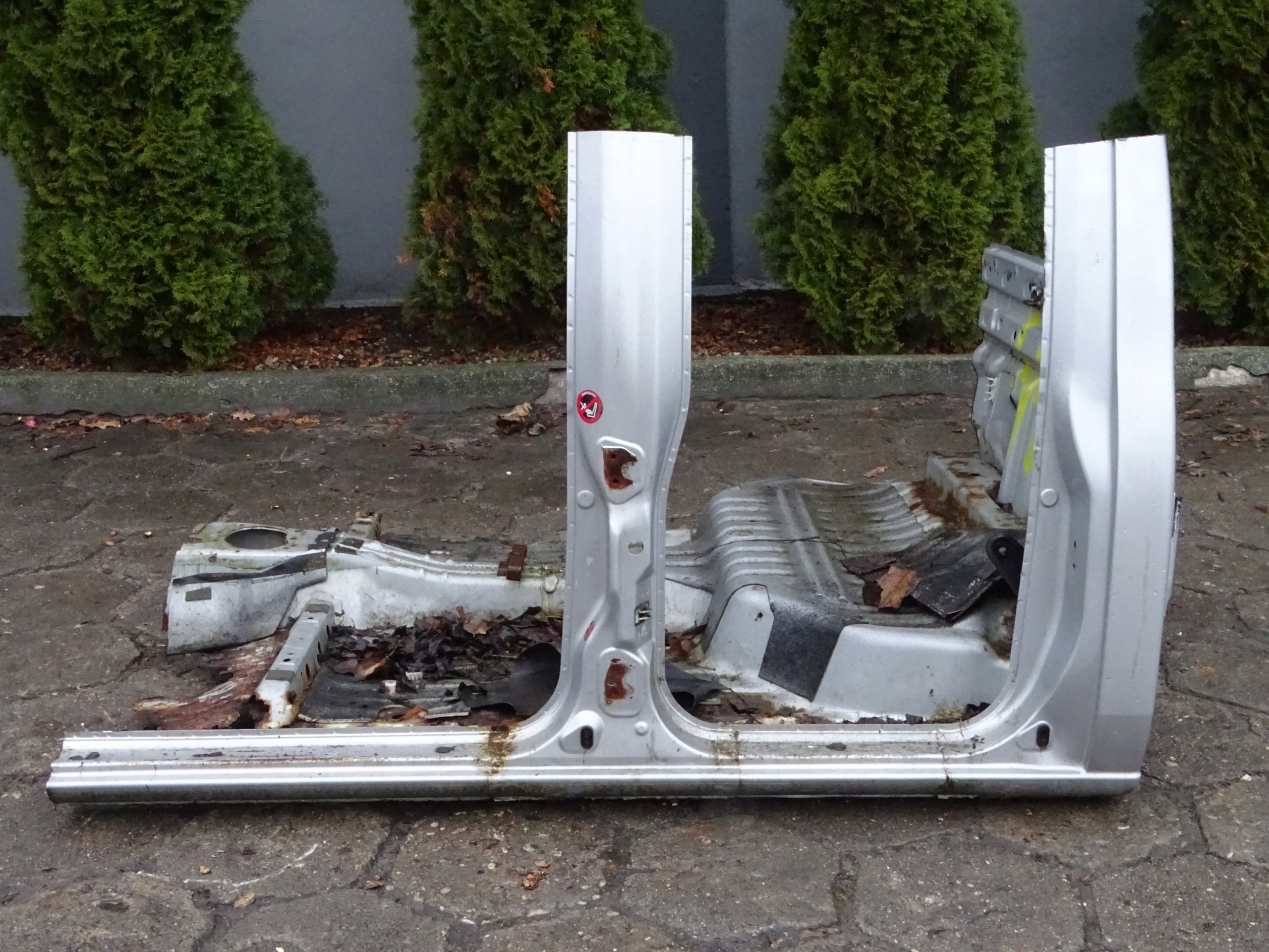 RANGER III MAZDA BT50 SLUPEK SRODKOWY B LEWY PROG