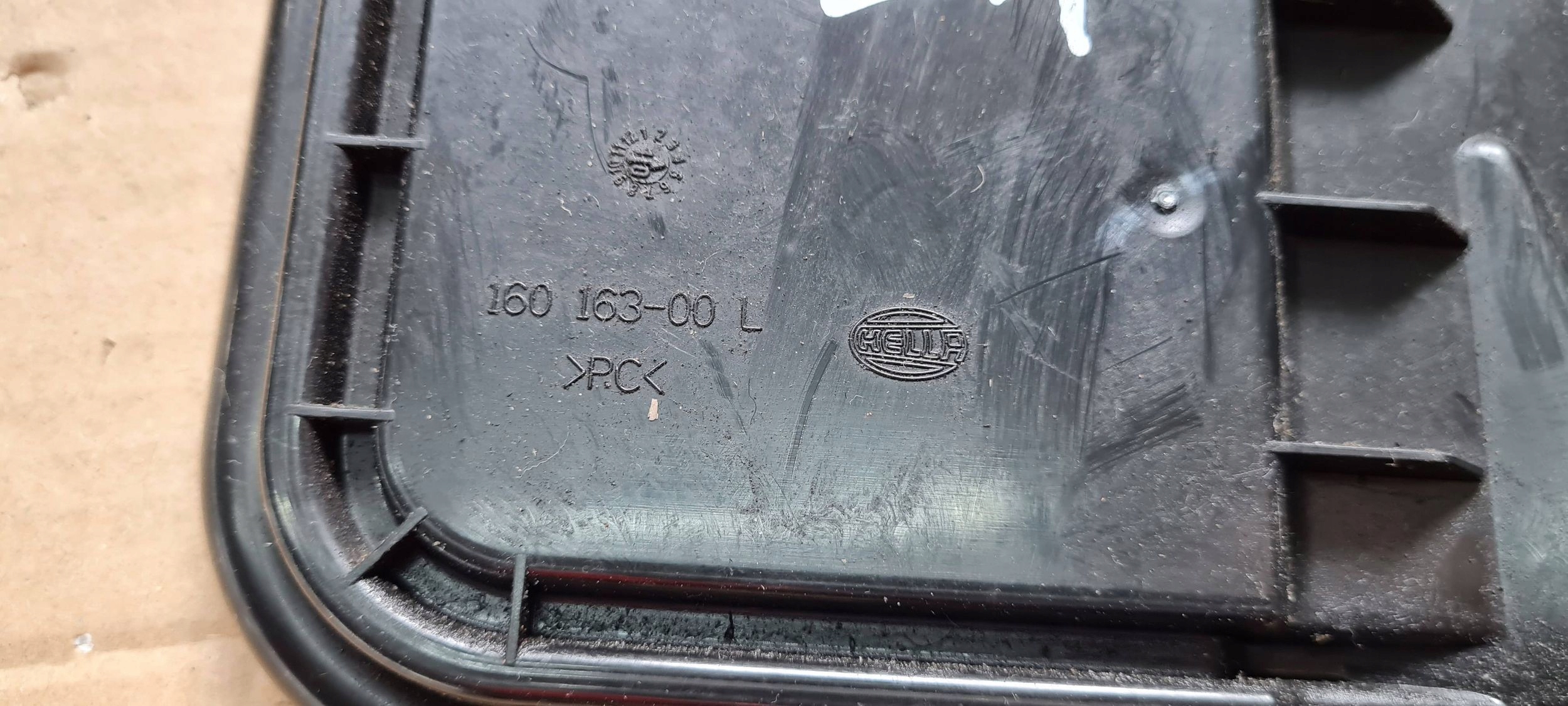 A6 C6 LIFT spoiler lights left left front cap 16016300L