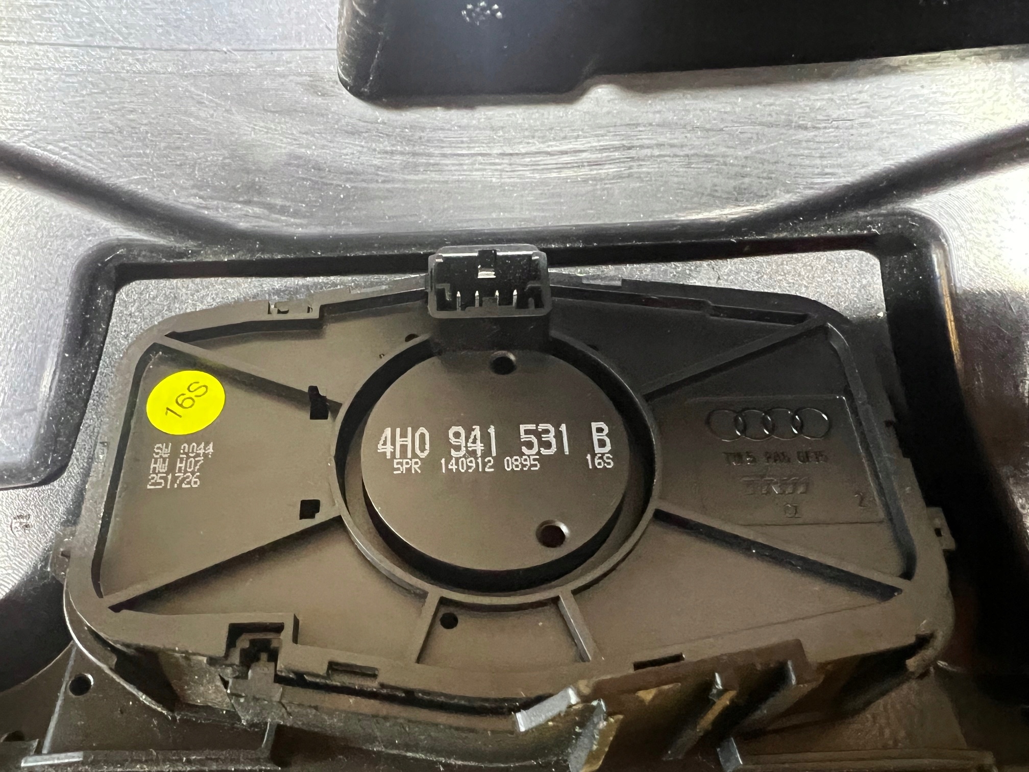 AUDI A8 D4 Blende Abdeckung unter Lenkrad 4H188030138M 4H0941531B