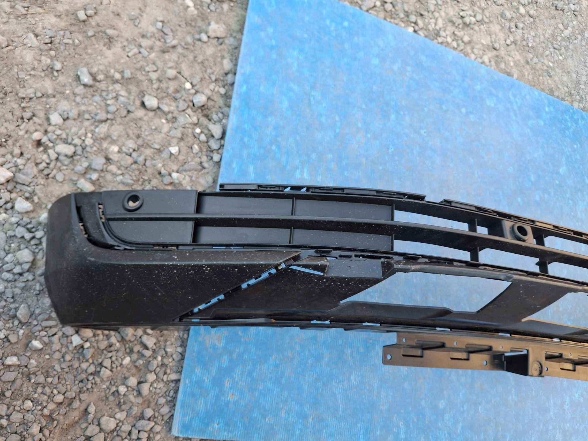 SPOILER der stoßstange vorne VW TIGUAN II LIFT 2020R->