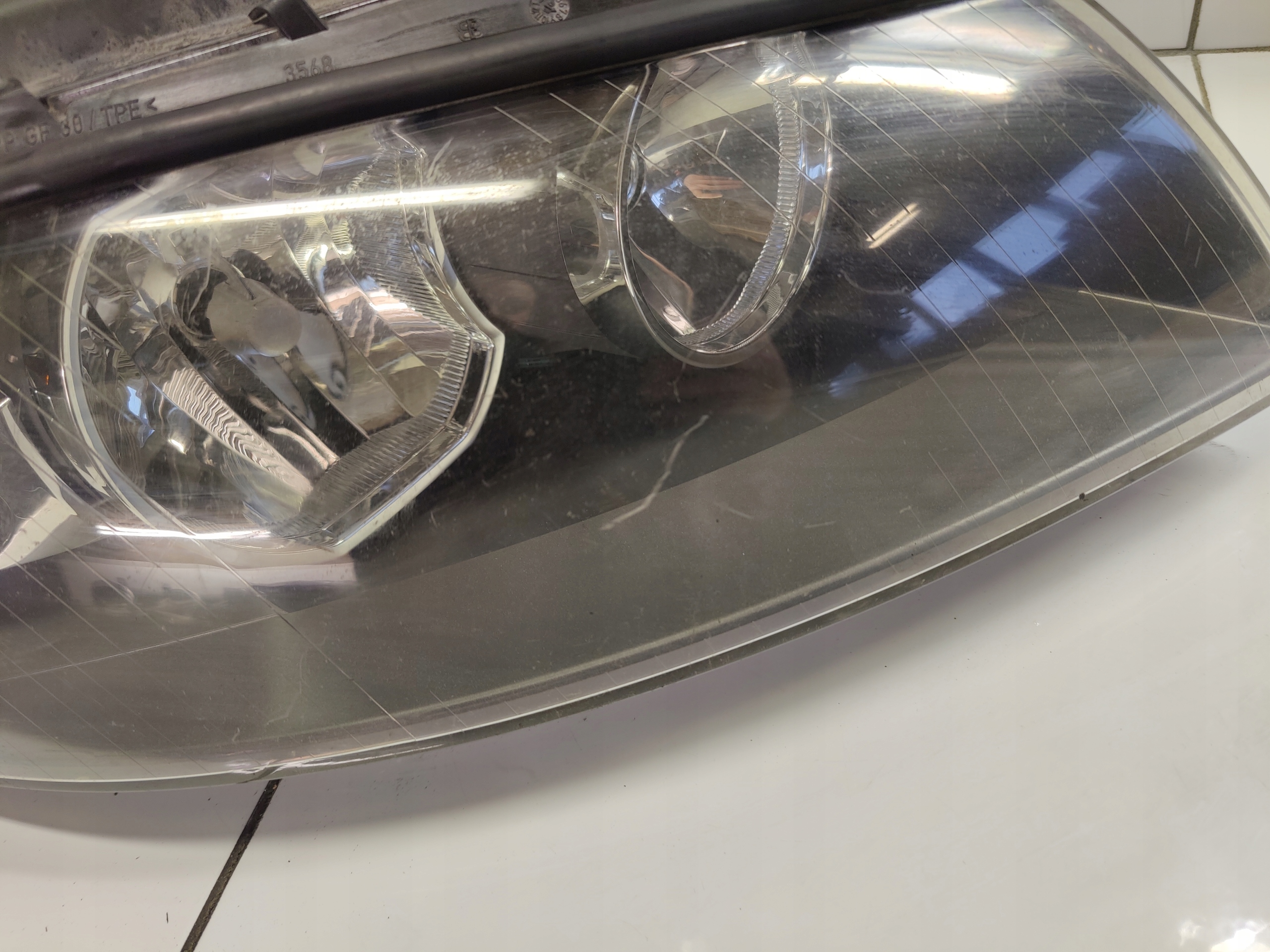 AUDI A3 8P light front front right UK 8P0941004C