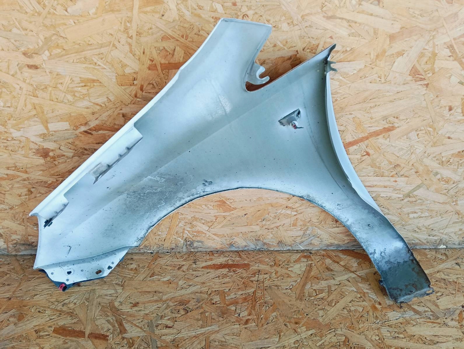 fender right front Opel Corsa D Lak Z474 07r