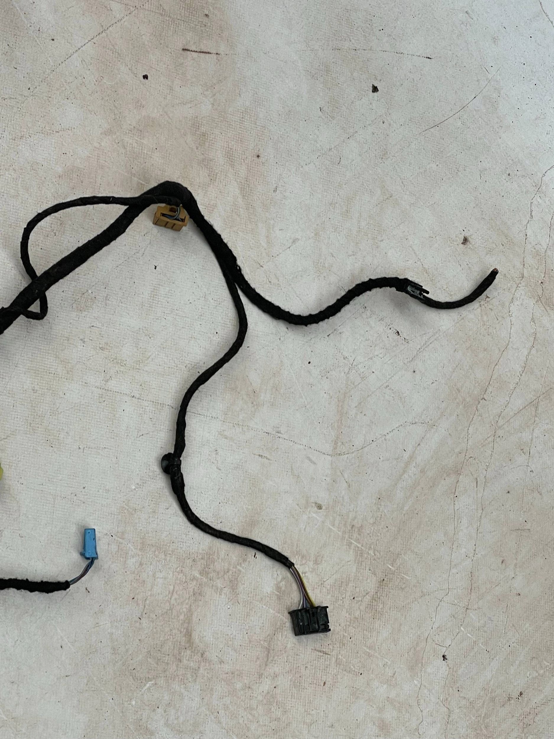 SEAT ATECA bundle door left front 576971120BC @M