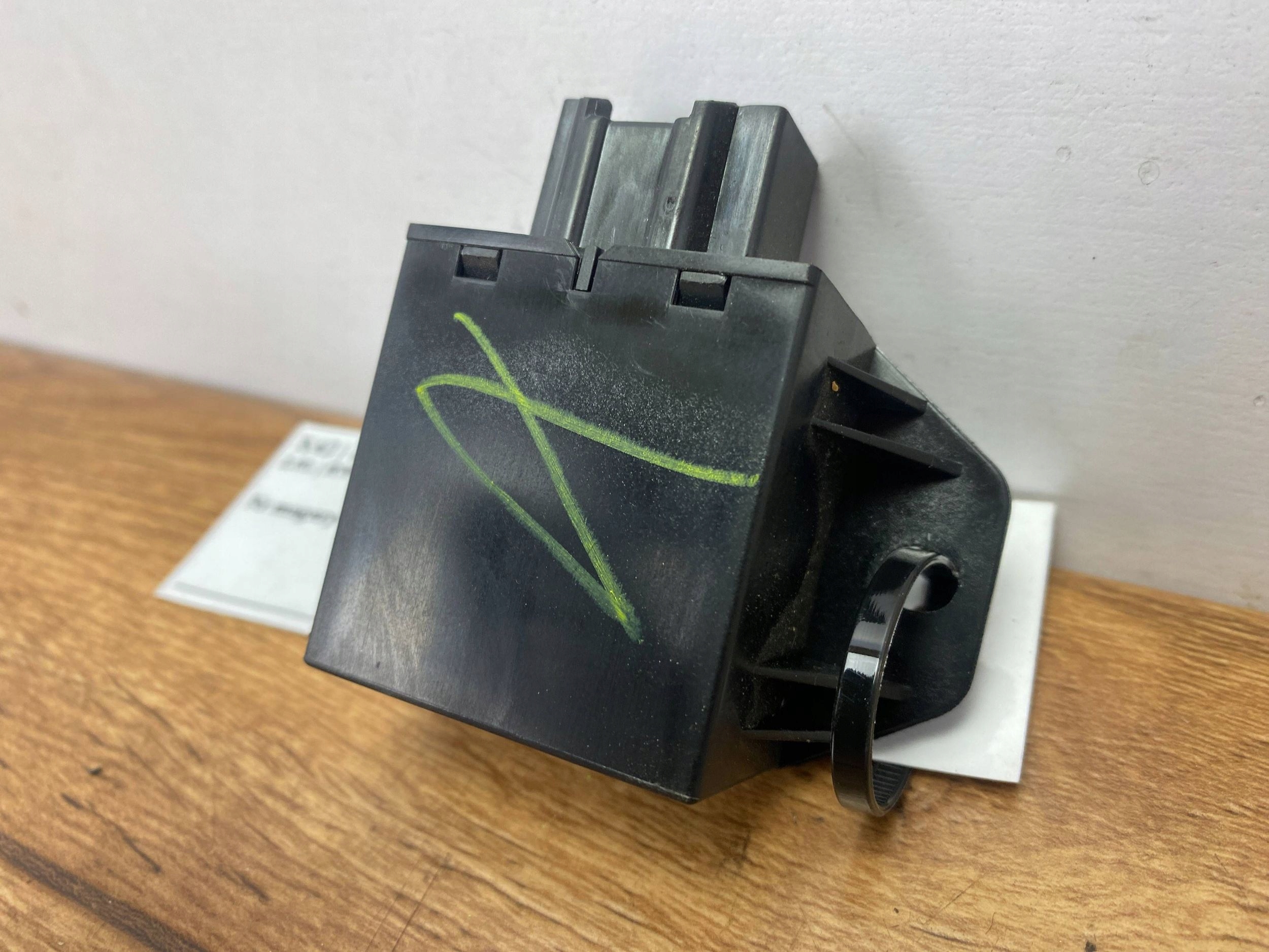 module door Corvette C6 Cadillac CTS III 2014+