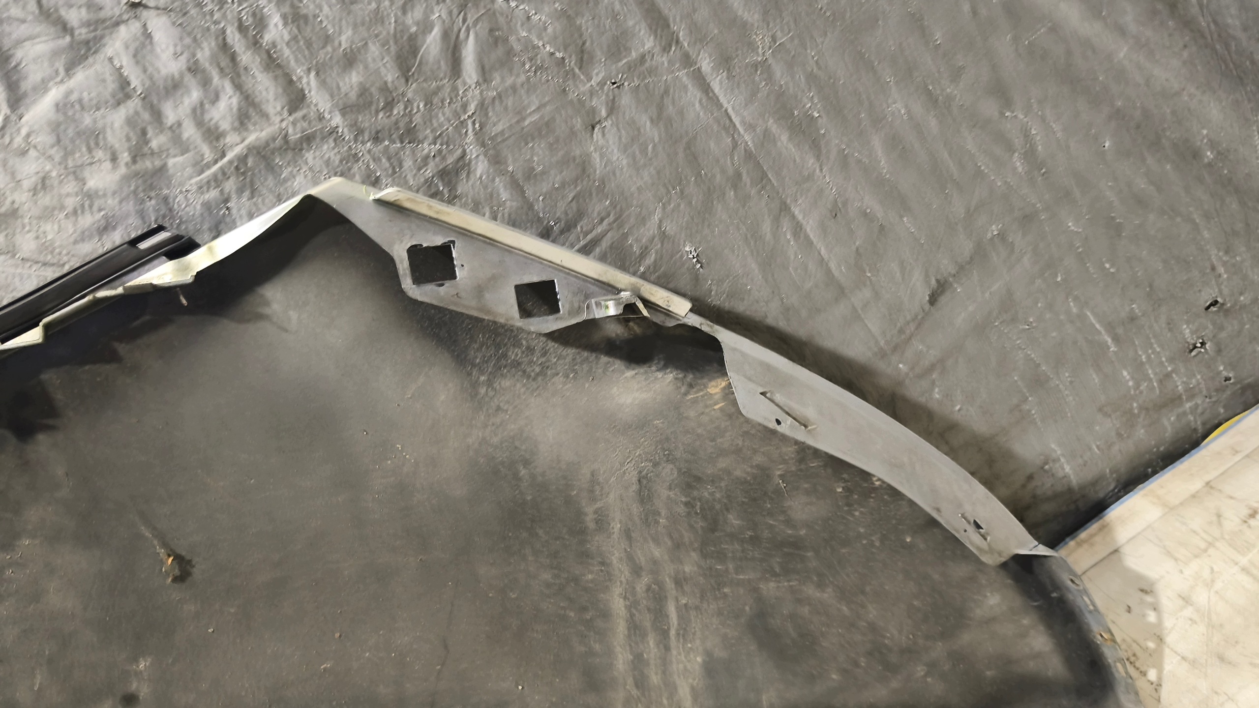 fender left front CITROEN PICASSO C4 2008r