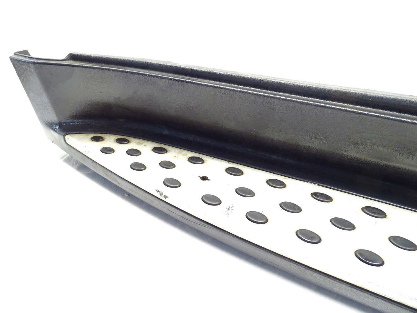 cap threshold STOPIEN right MERCEDES GL X164 A1646902075