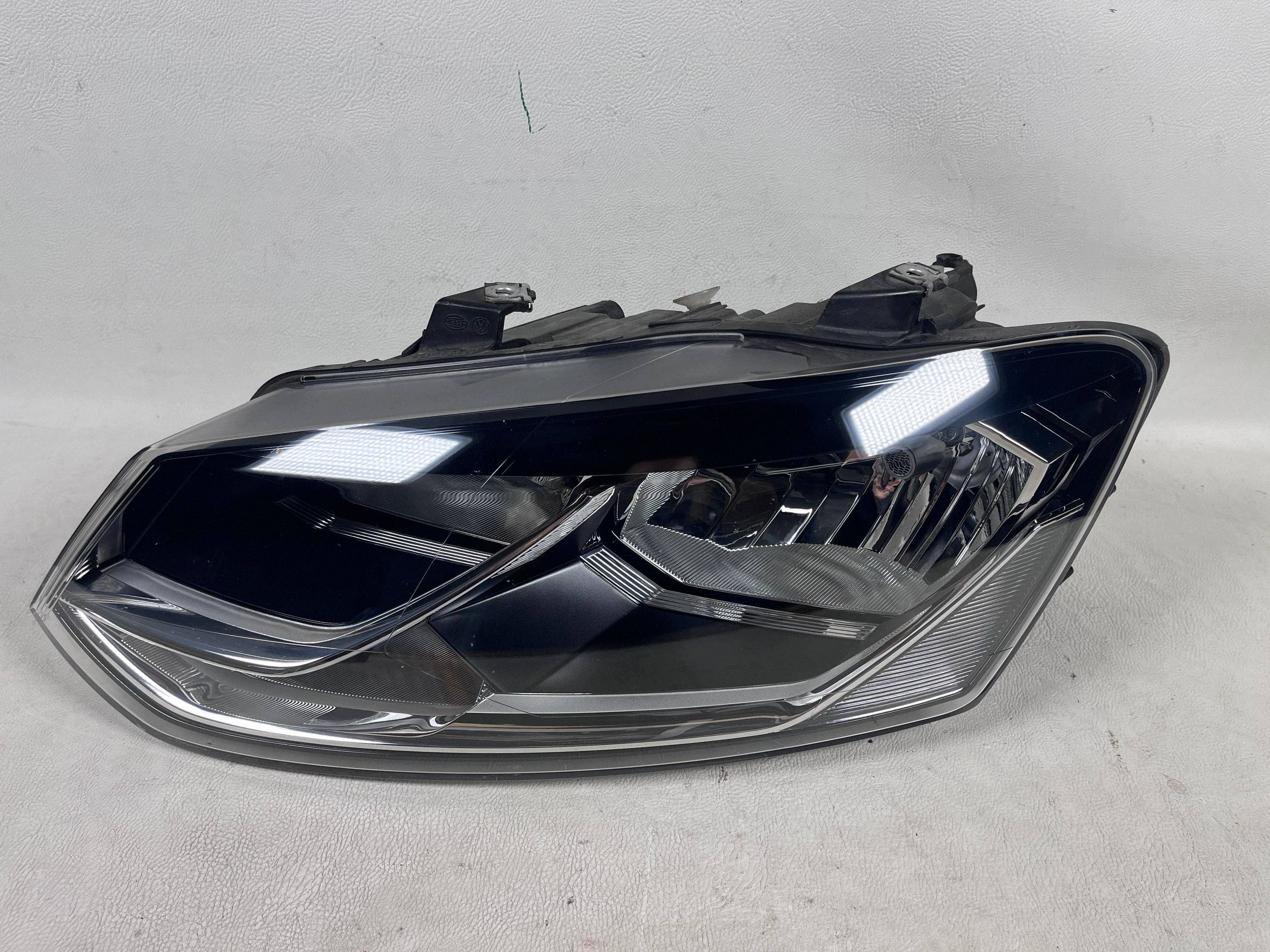Vw Polo 6C1 14- light Lift left front front