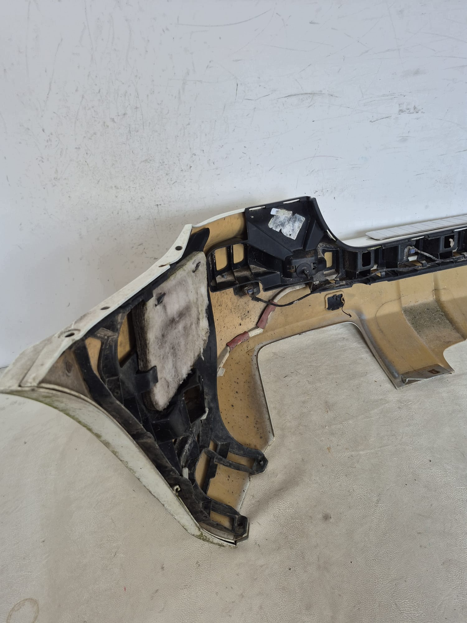 MERCEDES ML W164 AMG 6.3 63 05- bumper rear part rear complete 4XPDC