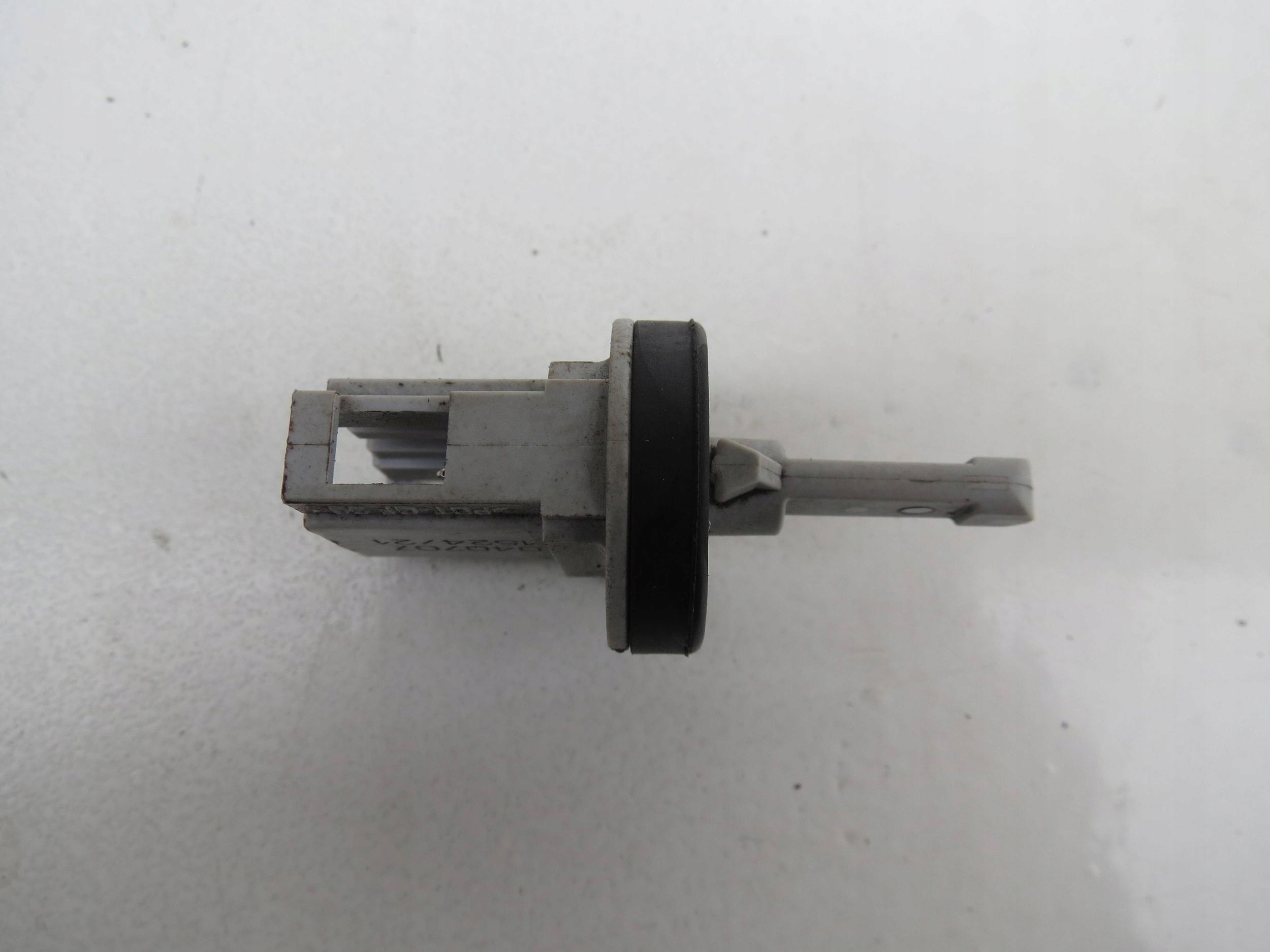 sensor TEMPERATURY PORSCHE CAYENNE and 7L5 4.8 V8 1K0907543A