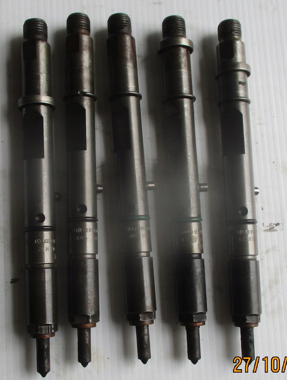 WTRYSK WTRYSKIWACZ AUDI A6 C5 2.5 TDI 059130202E