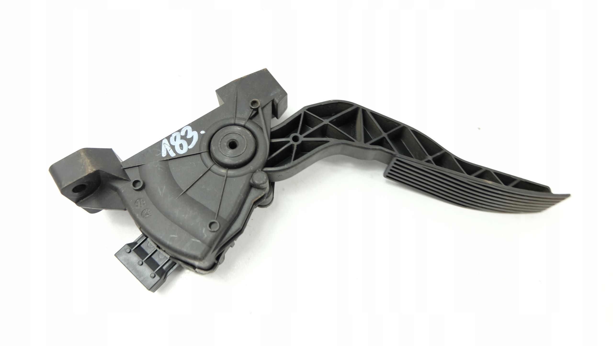 OPEL VECTRA C 2.2 POTENCJOMETR GAZU 9186724CE Producent części Opel OE