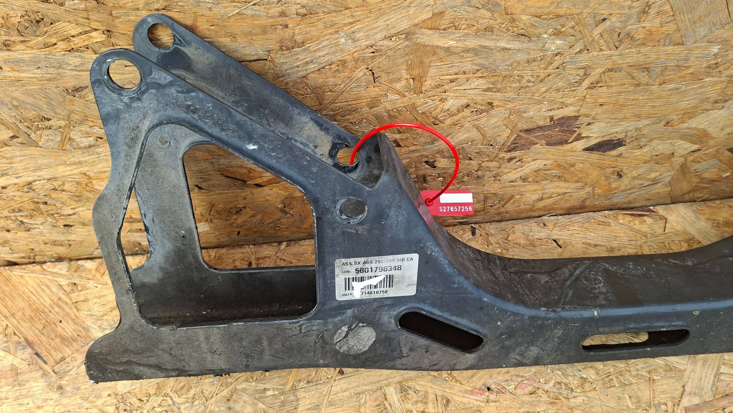 träger vorne Achsträgers 5801796348 IVECO DAILY VI 2014