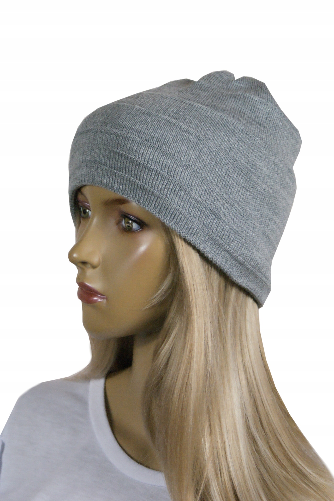 

Czapka damska Bez Pompona Jesień/zima # 61