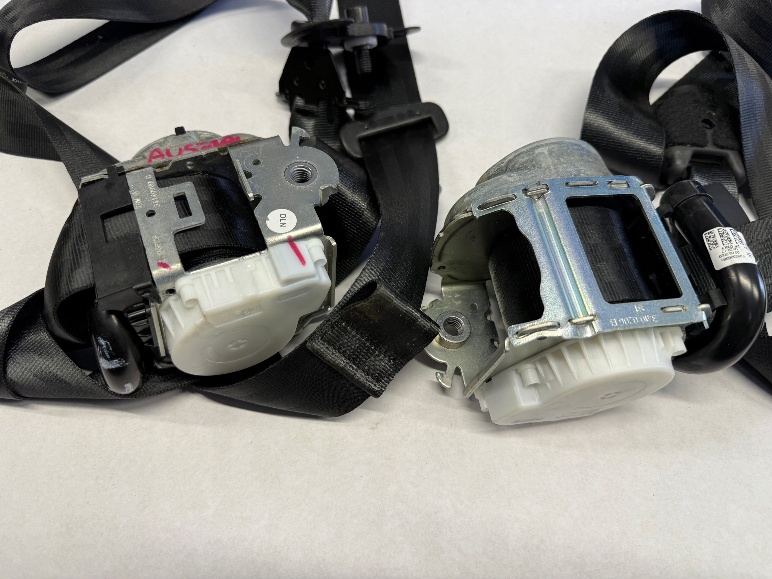 RENAULT AUSTRAL E-TECH Gurten Gurten Sicherheits vorne 868856845R 868848860R