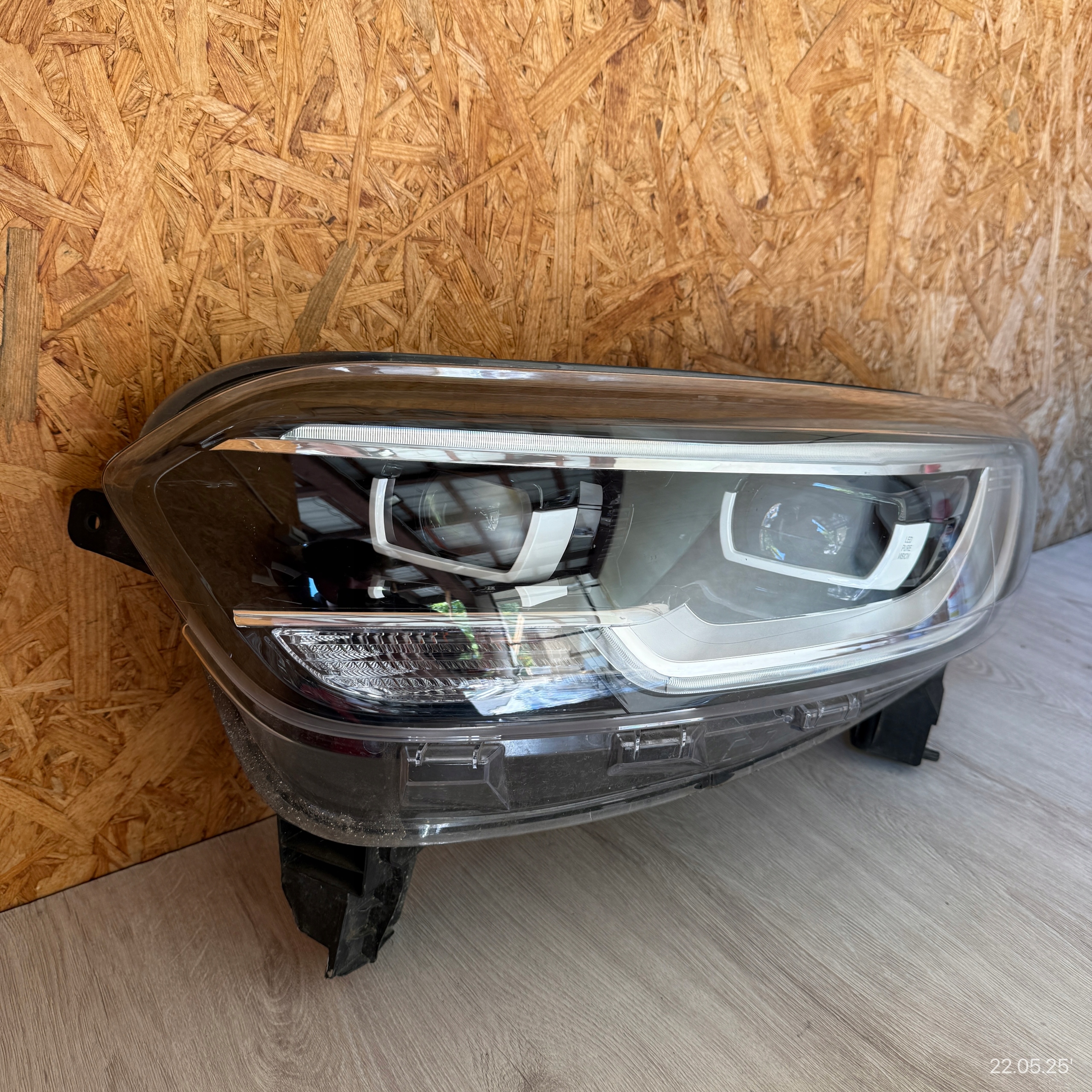 light front left RENAULT KADJAR FULL LED 260600681R