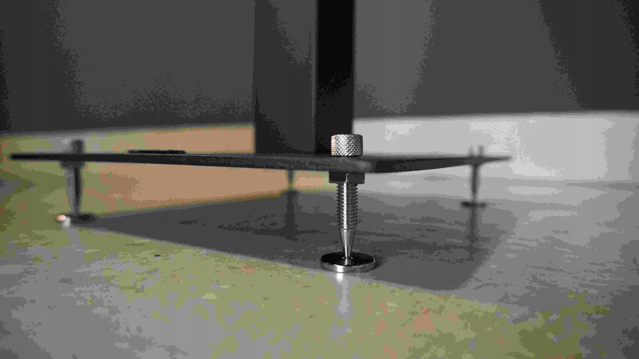 Triangle S01 Stojaki głośnikowe, standy, podstawy - 2 szt Model Triangle S01