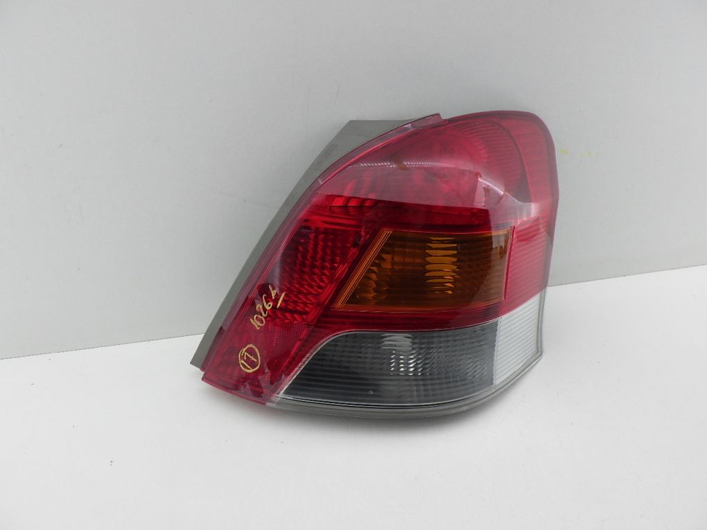 TOYOTA YARIS II 2 LIFT 2009- light rear right