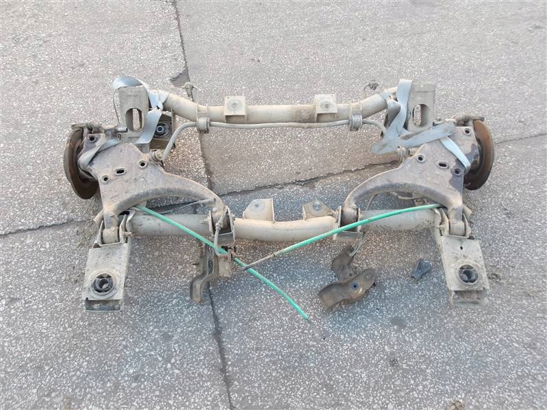 BELKA ZAWIESZENIA TYŁ RENAULT SCENIC I RX4 1.9DCI