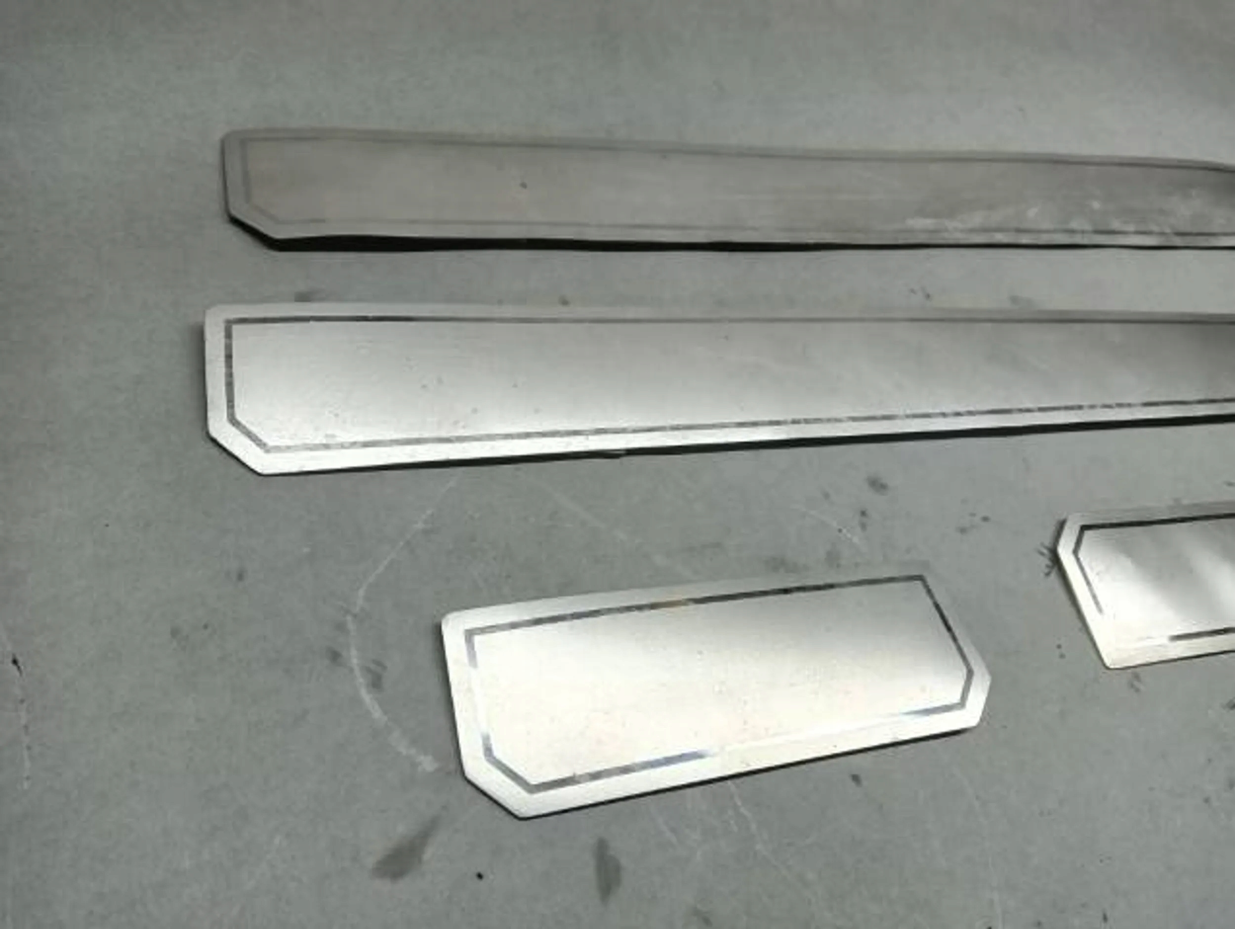 Space Star II молдинг двери порога комплект