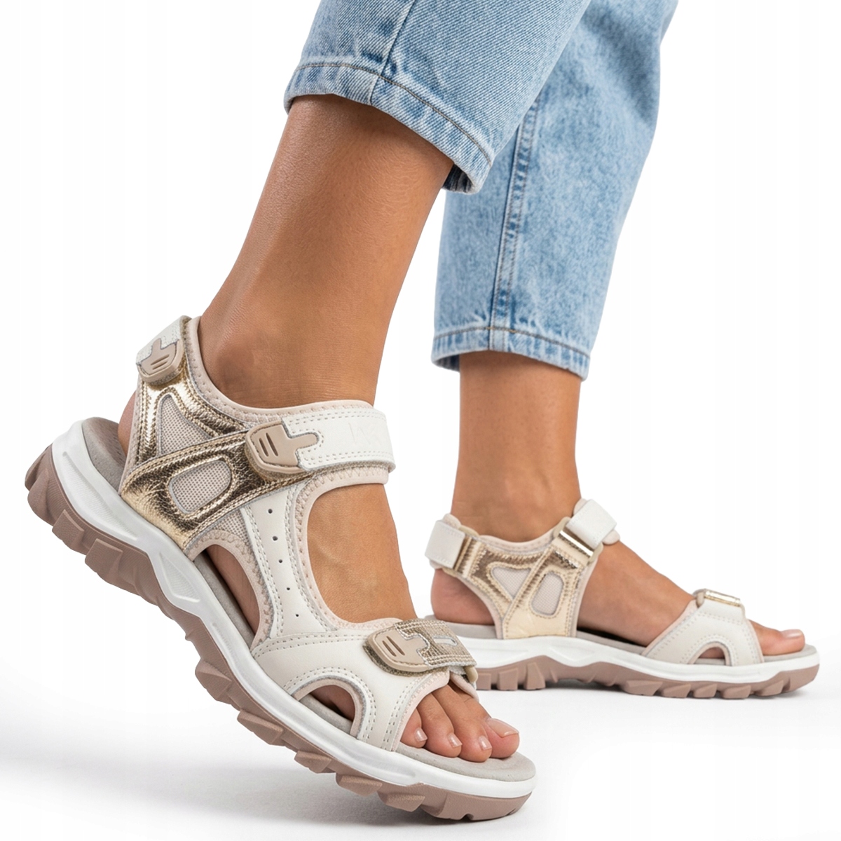 Kožené sandály béžovo zlaté Sportovní pohodlné dezén podrážky Wojtyłko 40