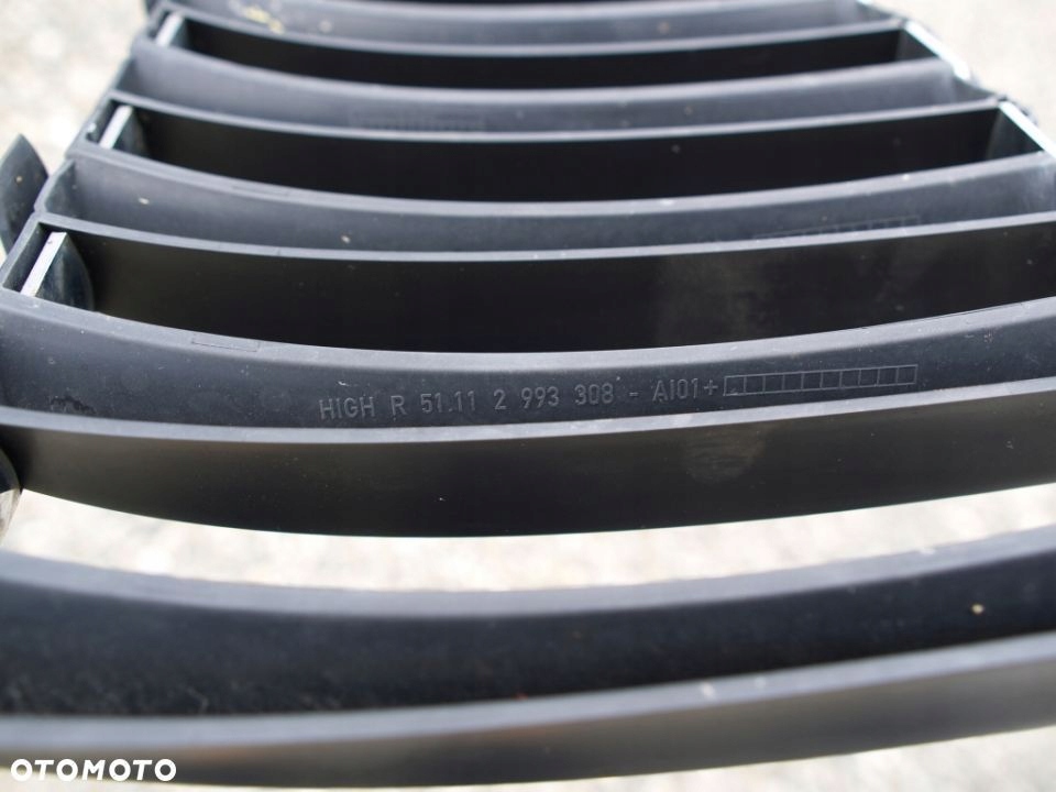 BMW X1 x 1 E84 e 84 09-12r bubreg maska desna
