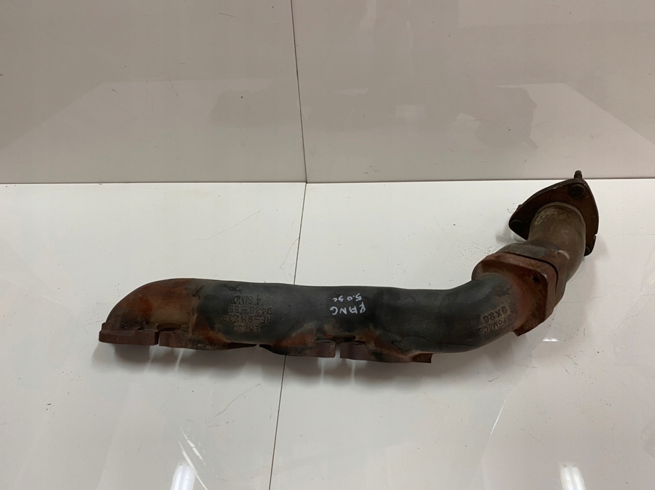 RF-9H23-9430-BB - Випускний колектор Range Rover Sport 5.0 V8