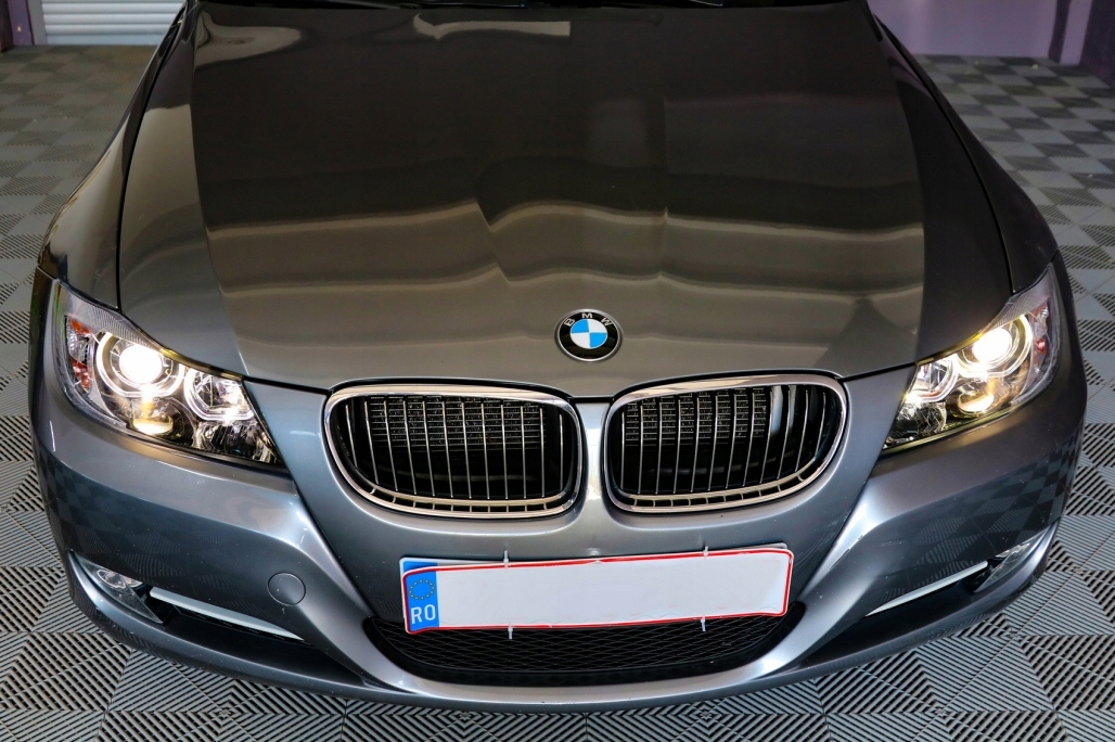 Reflektory LED do BMW 3 E90 E91 05 08 Limo Touring Installation side Front