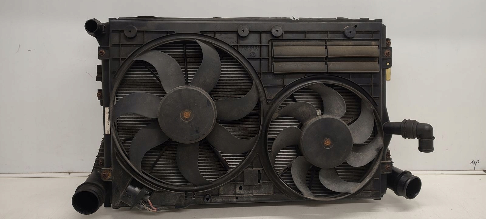 chladiče vody vzduchový ventilátor VW Passat B6 2,0 TDI CR