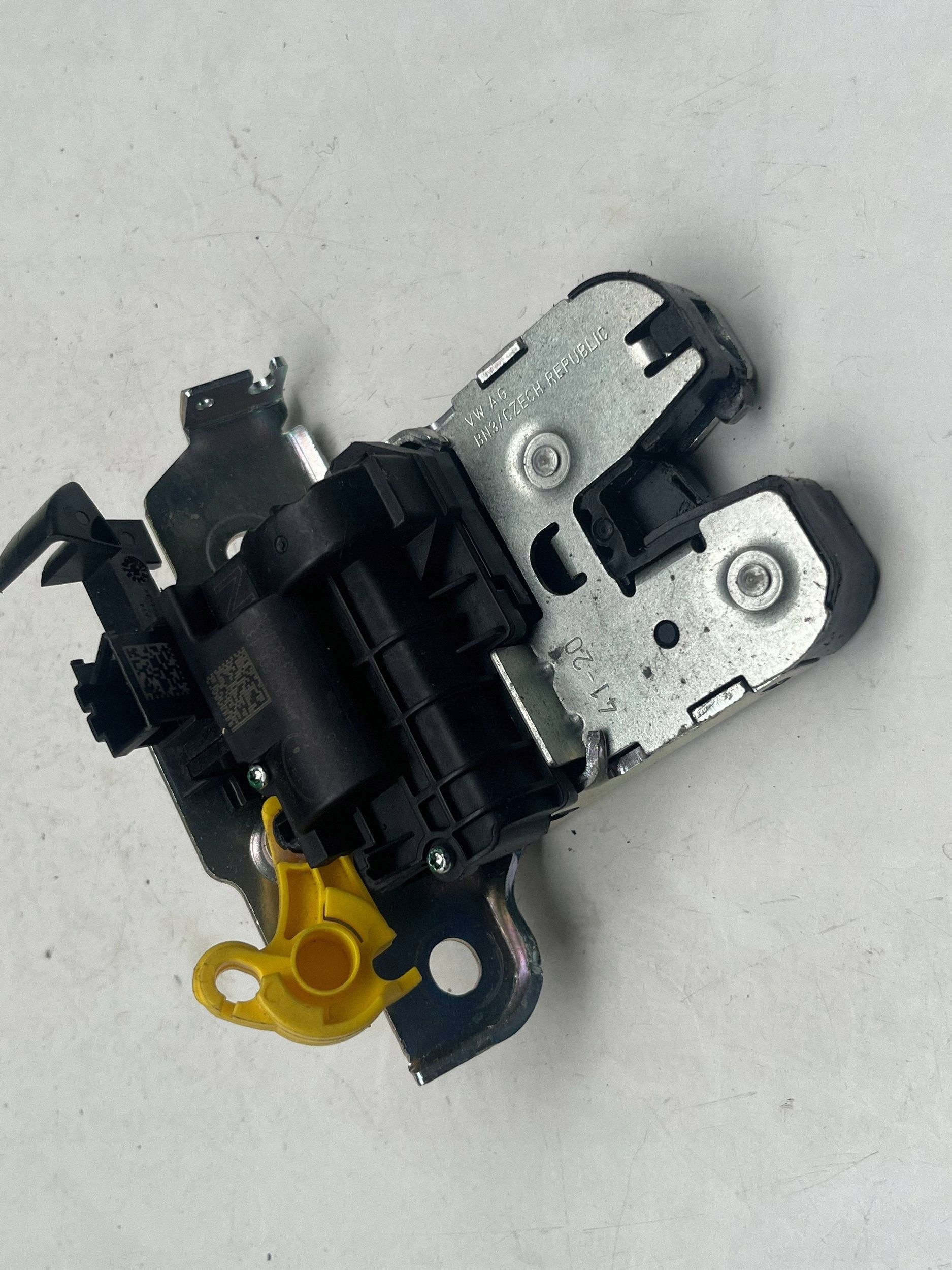 VOLKSWAGEN TIGUAN ARTEON lock bonnet boot 5NA827506 @M