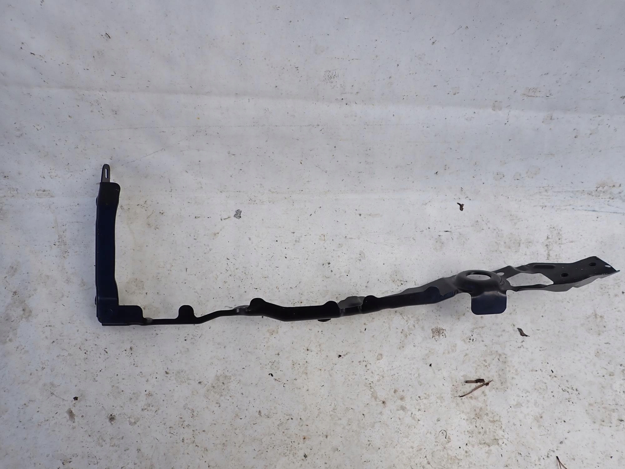 AUDI A4 B9 A5 8W 15-> console holder right