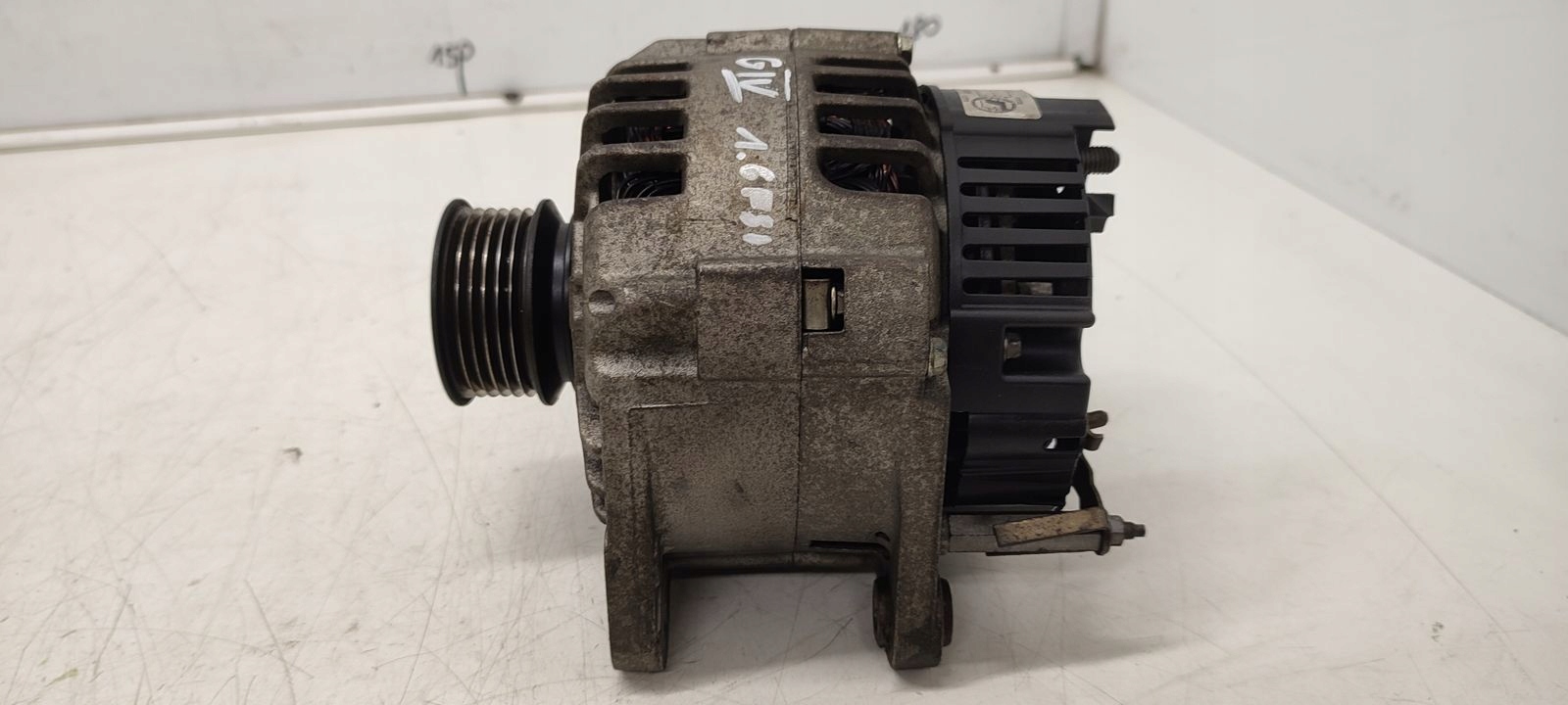 alternator VW Golf IV 1,6 FSI