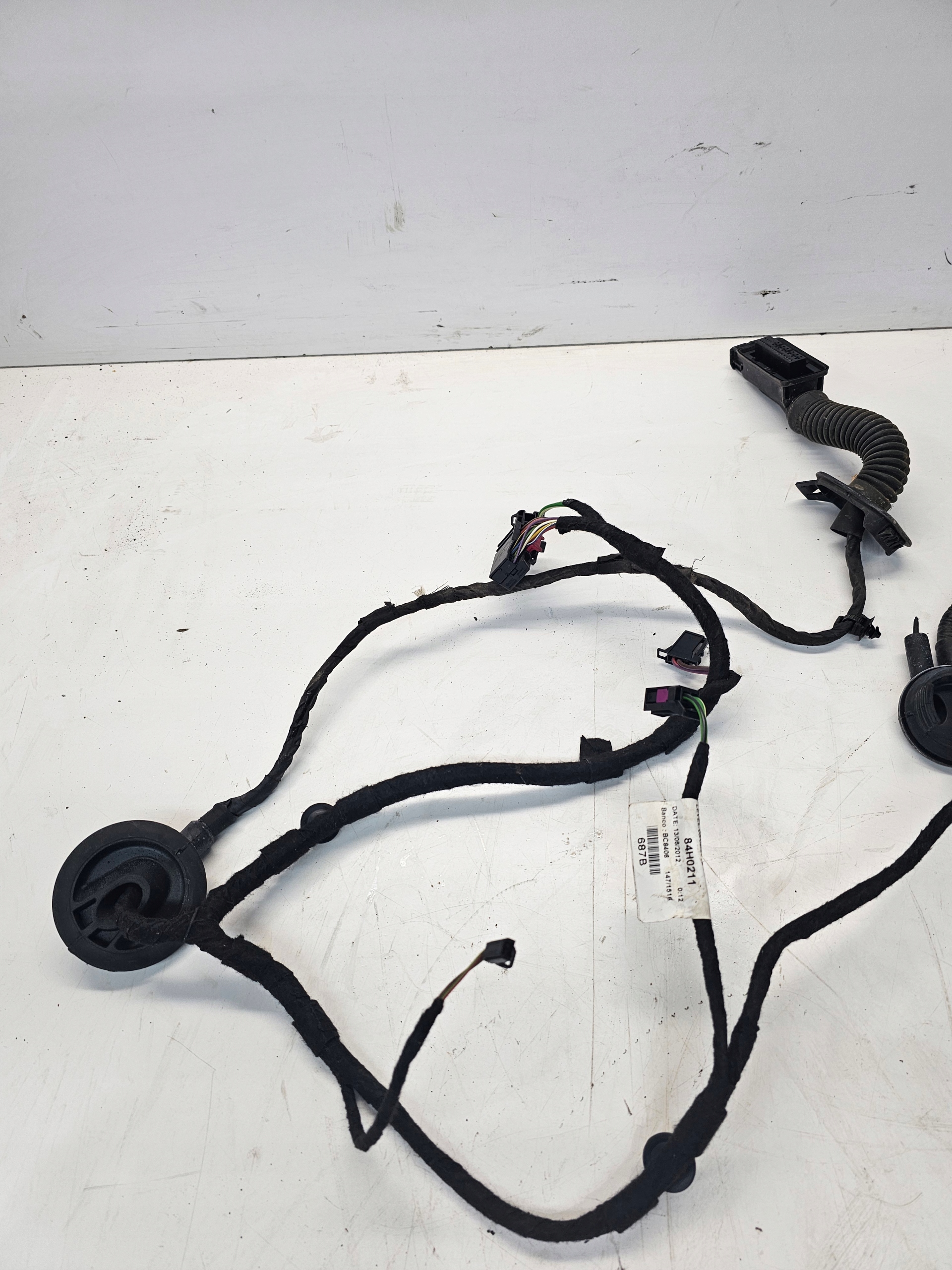 bundle door right left rear part AUDI Q3 8U 8U0971687B