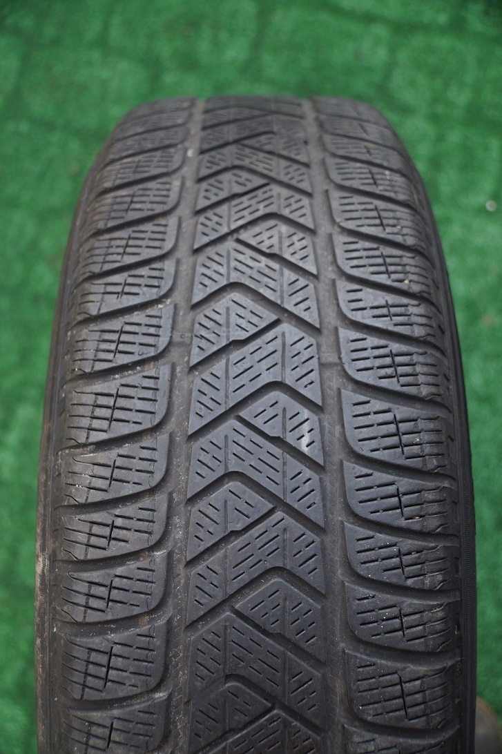 OPONY PIRELLI SCORPION WINTER 215/65 R17 99H Model SCORPION WINTER