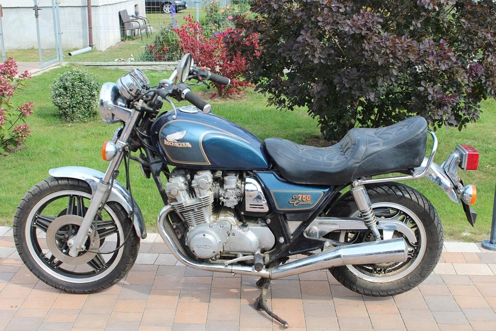 HONDA CB750 RC01 RAMA PROSTA DOKUMENTY 1982 Part number 44969