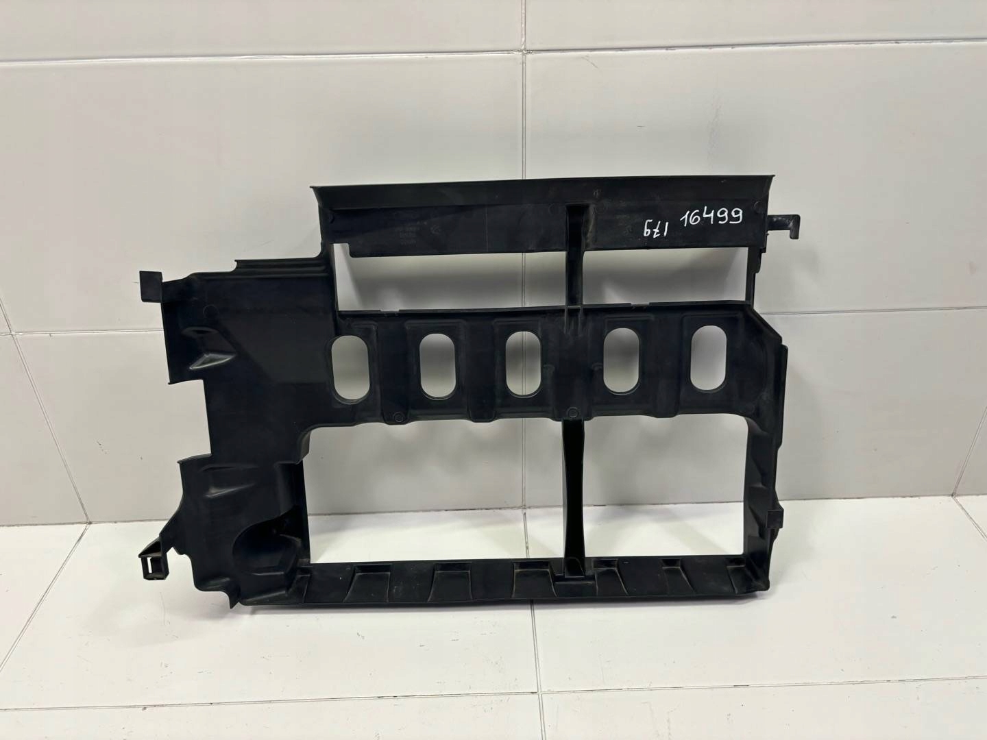 Deflektor chłodnicy Ford Kuga 2 2016 GV4B-8311-AA