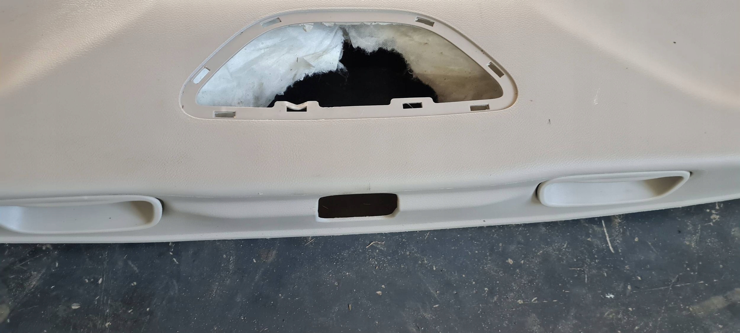 Chrysler Pacifica 2022 cover side bonnet boot rear part 6PP36PD2AA