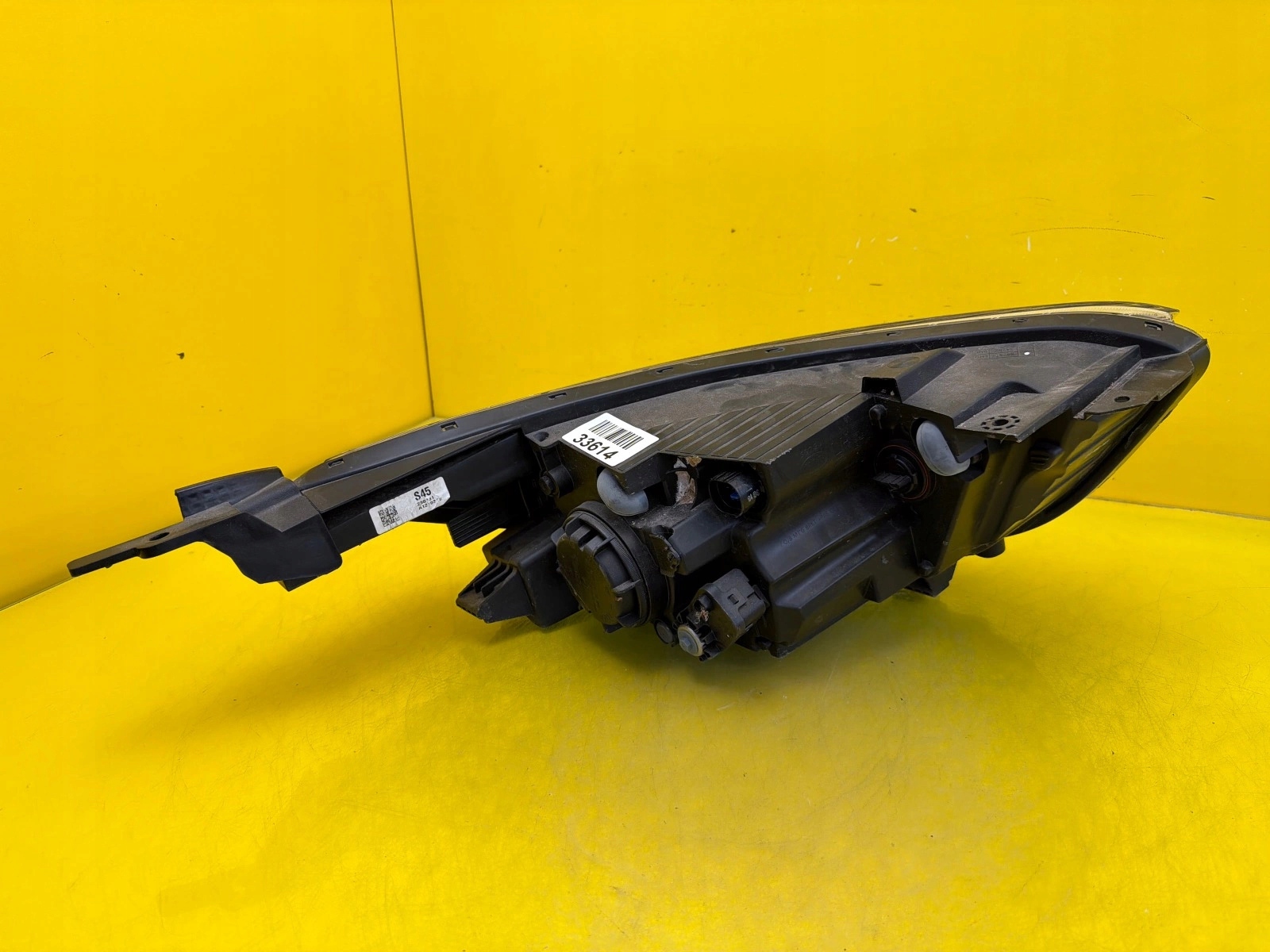 light left front Kia Stonic lens 17-20