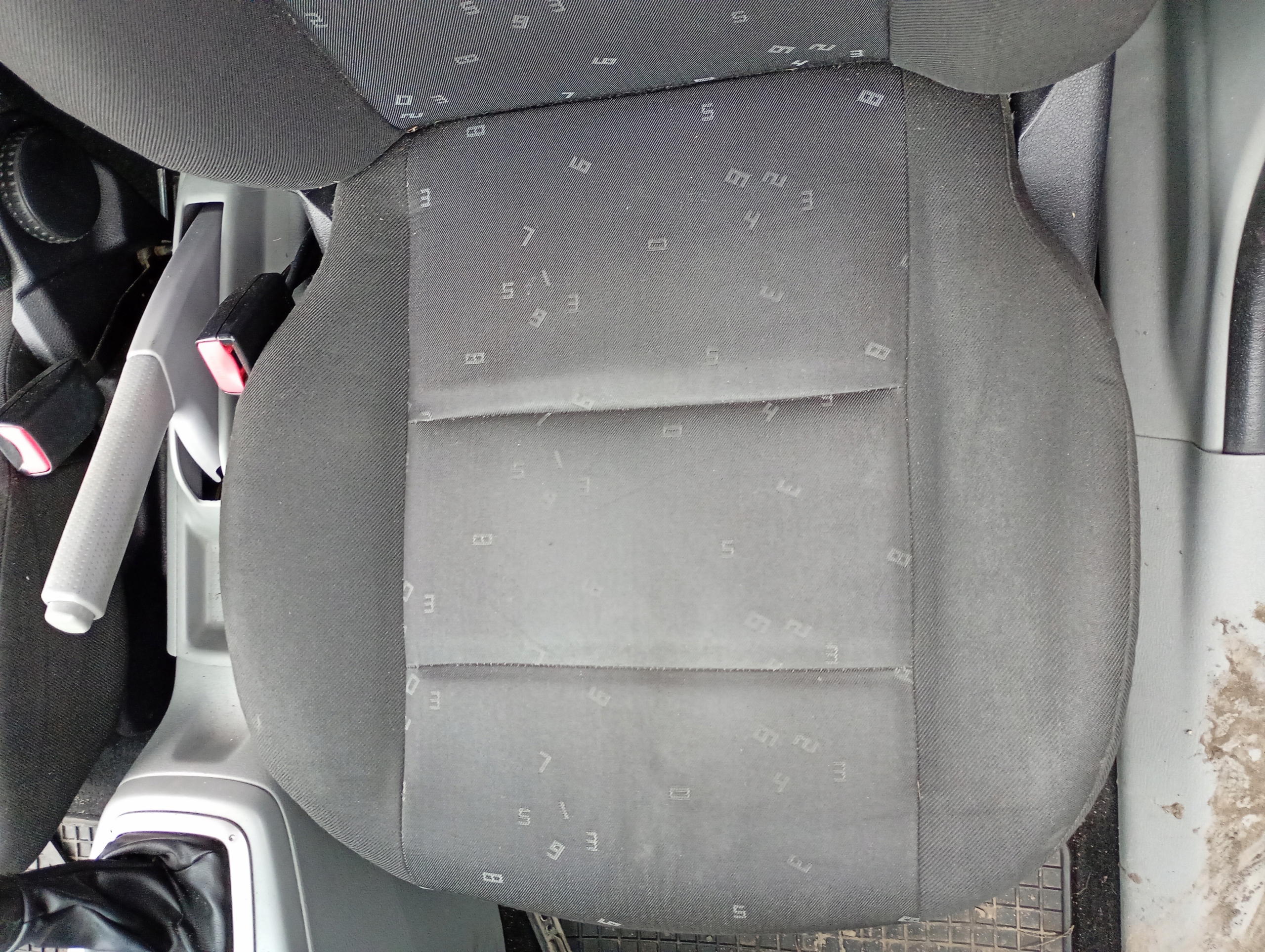 Mazda 2 II 03-07 seat left driver´s