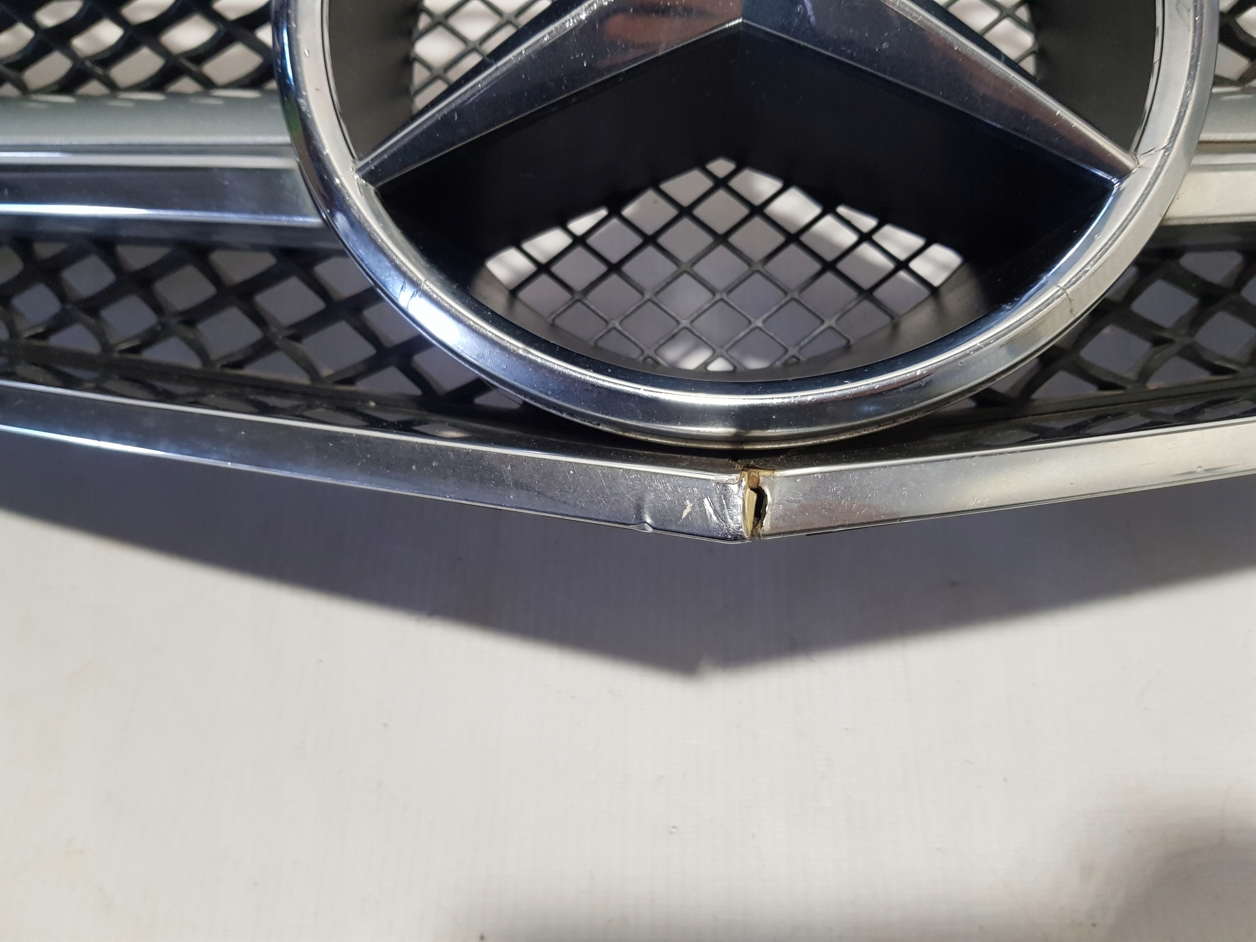 mask hűtőrács MERCEDES E-KLASA COUPE CABRIO W207 C207