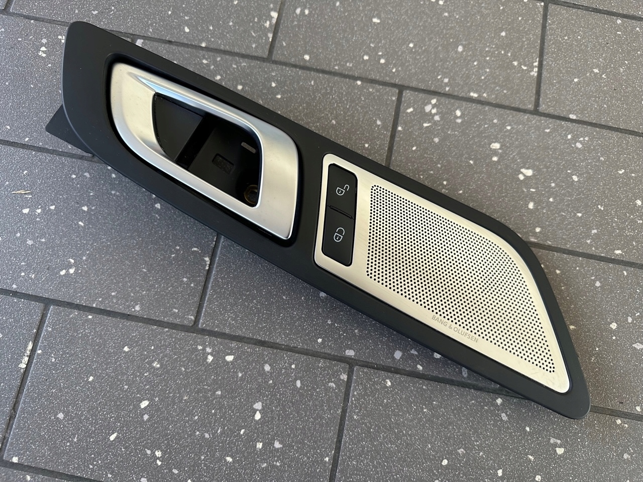 KLAMKA WEWNĘTRZNA MERCEDES SLS W197 AMG B&O LEWA