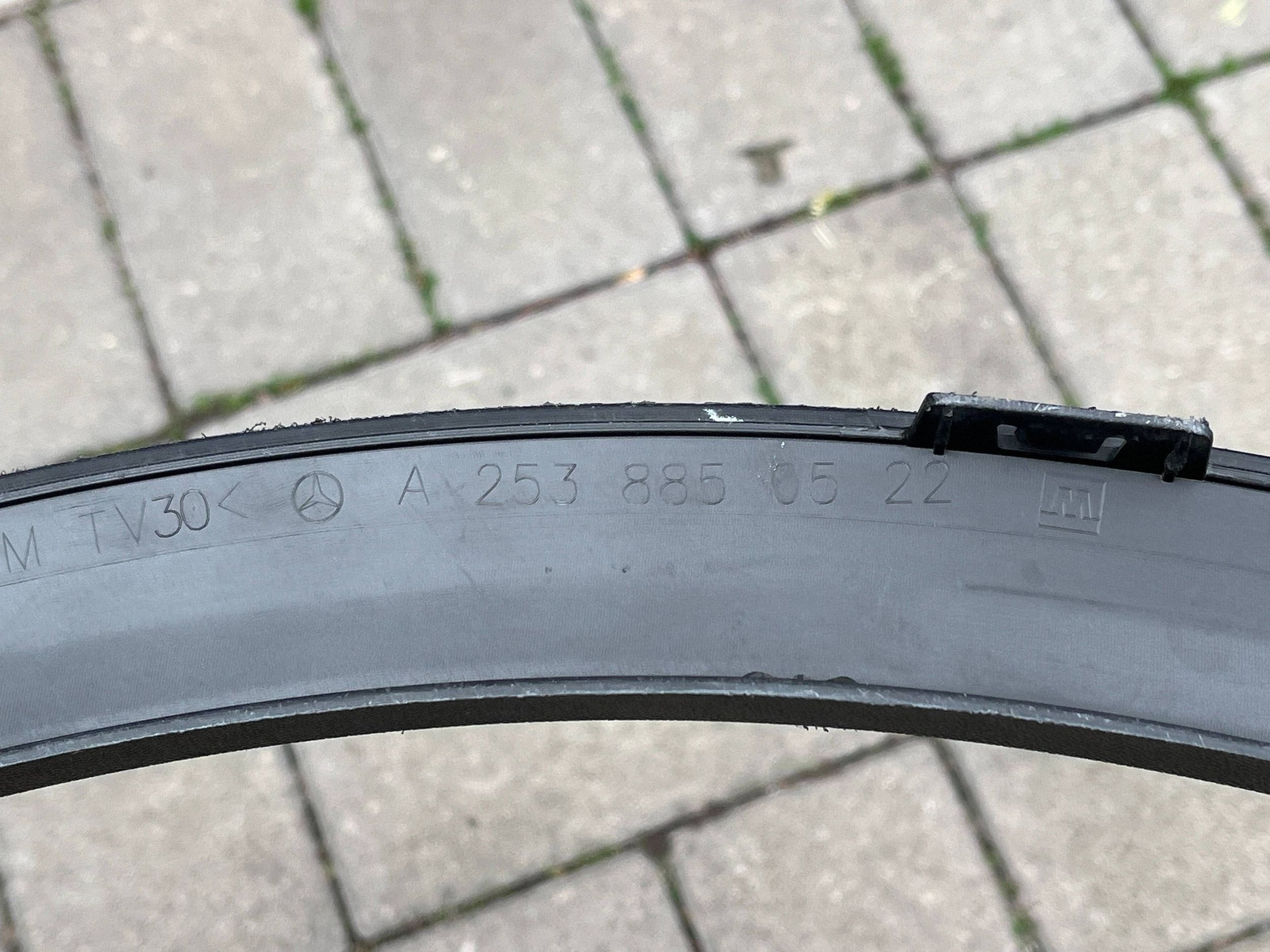 MERCEDES GLC W253 moulding for fender front front left A2538850522
