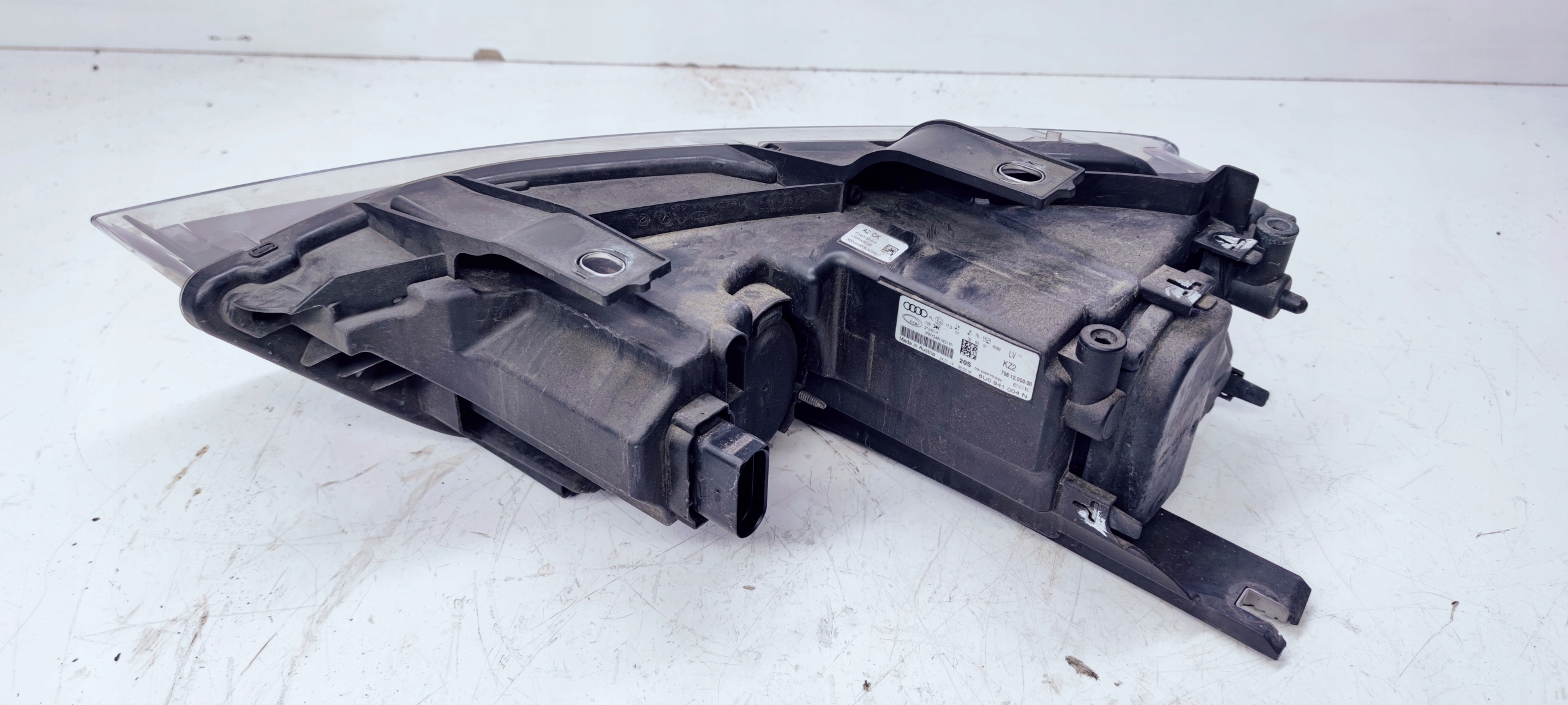 REFLEKTOR right ZWYKLY AUDI Q3 8U 8U0941004N UK