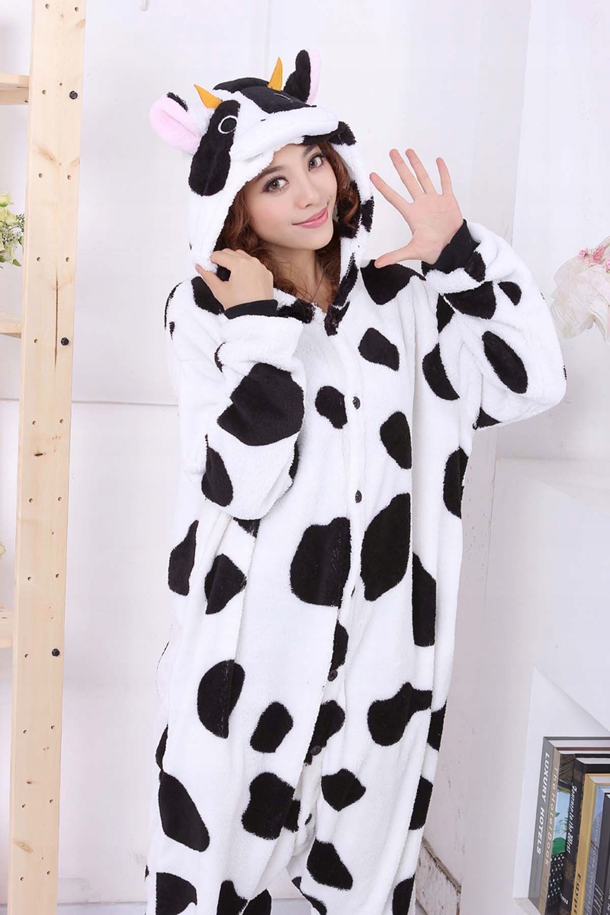 Piżama Onesie Kigurumi Kostium Przebranie Krowa L: 165-175cm Kod producenta 5905858928566