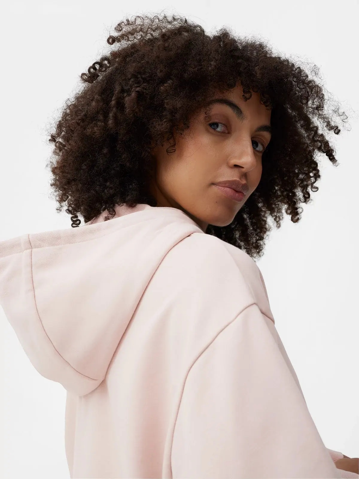 BLUZA DAMSKA 4F DRESOWA Z KAPTUREM SPORTOWA KRÓTKA SS23F244 Płeć kobieta